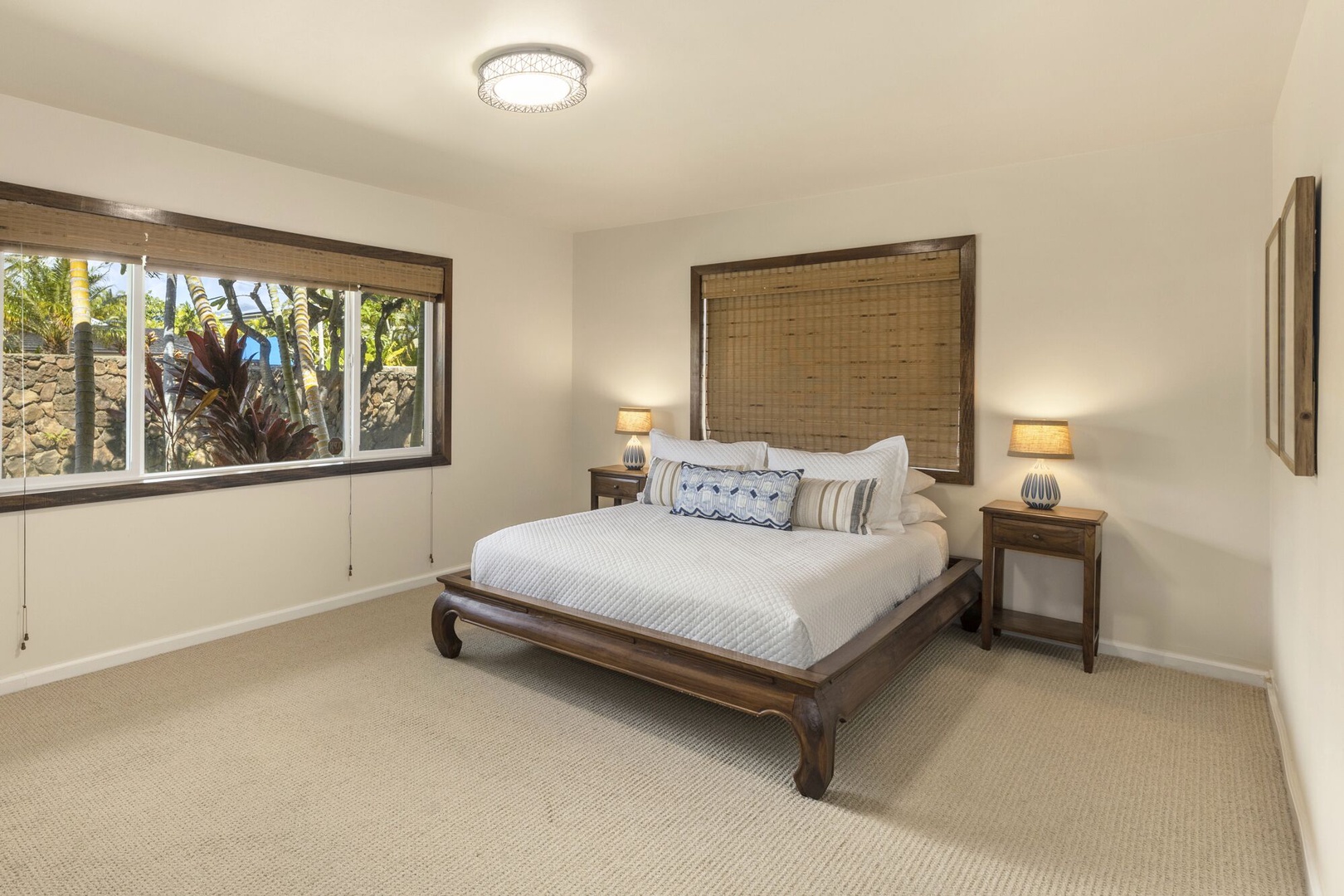 Honolulu Vacation Rentals, Kahala Breeze - Guest bedroom one.