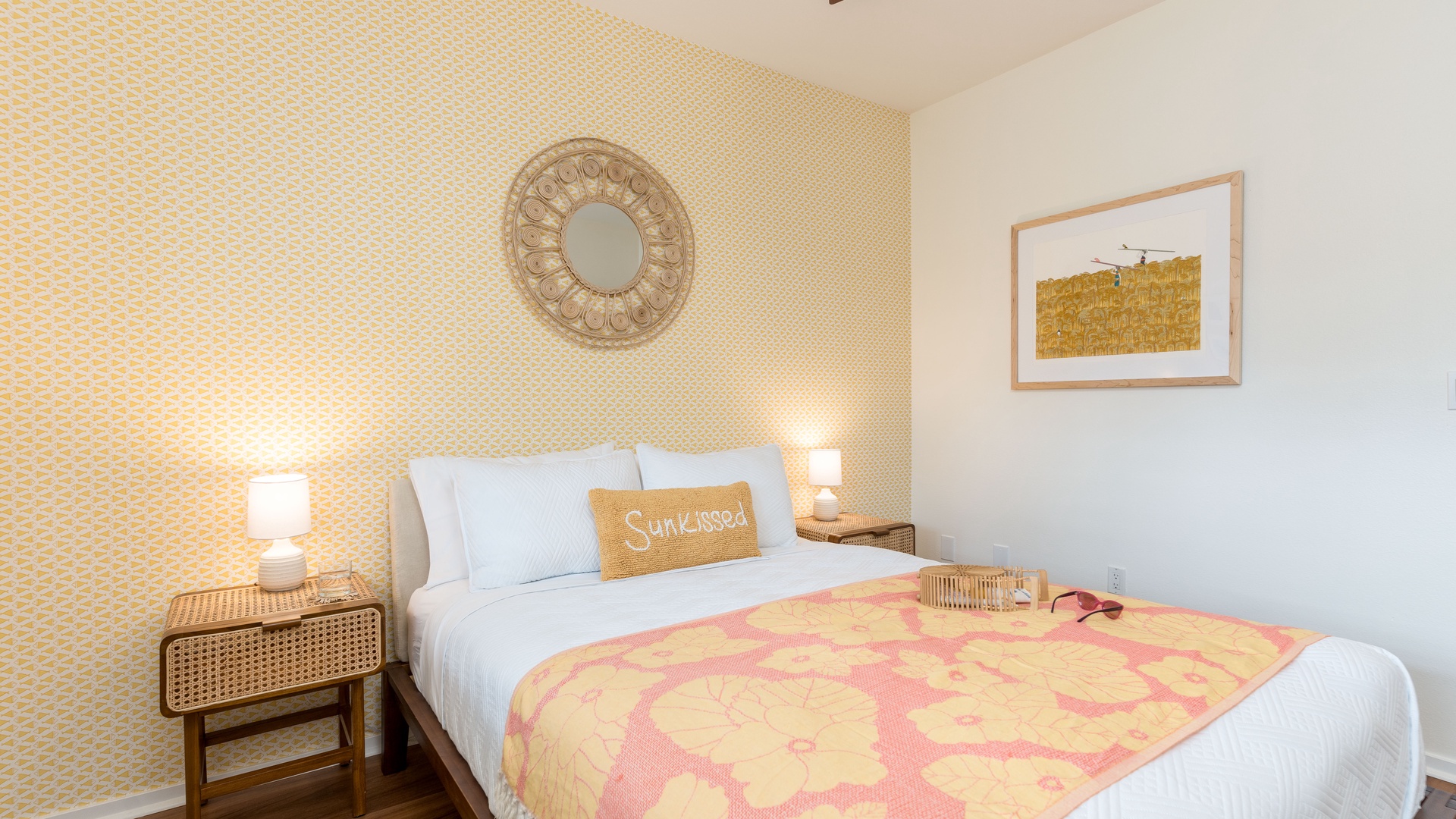 Kapolei Vacation Rentals, Coconut Plantation 1136-4 - The second guest bedroom features subtle island prints and delicate lighting.