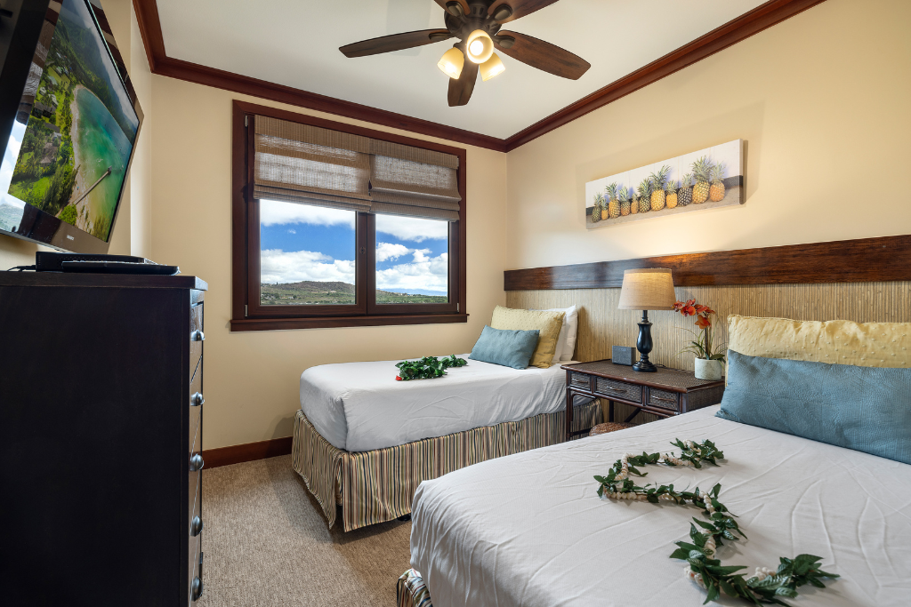 Kapolei Vacation Rentals, Ko Olina Beach Villas O1404 - Second bedroom with twin beds that can be turned into a king upon request.