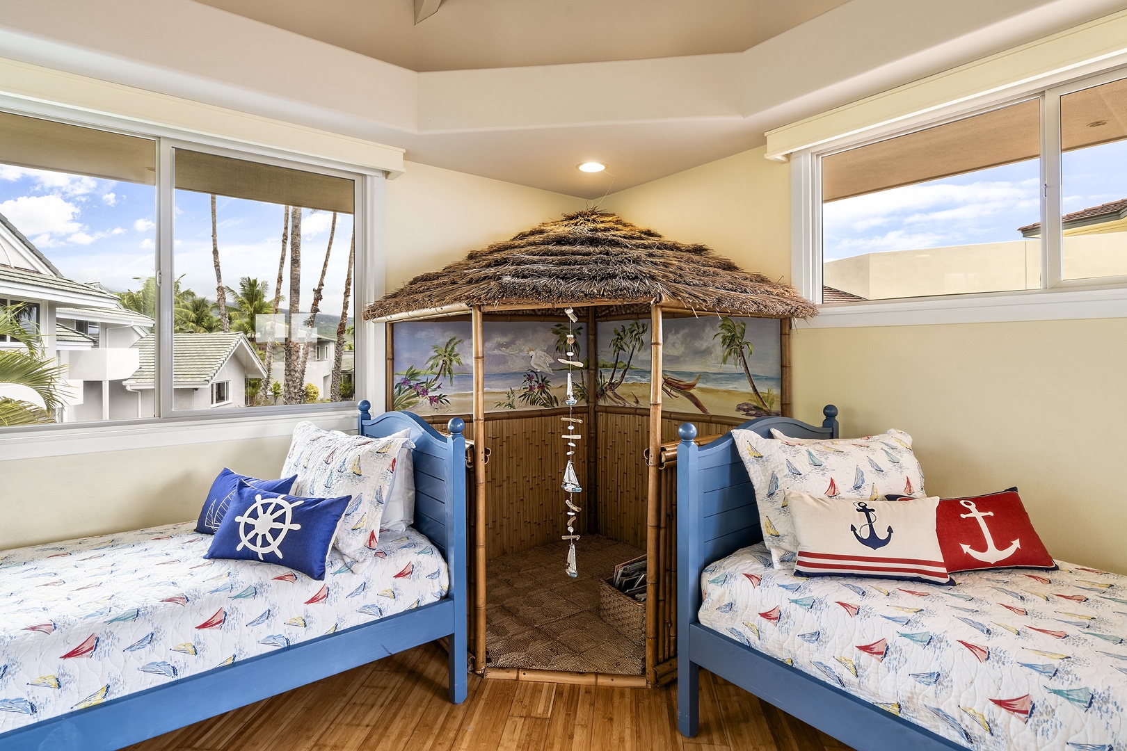 Kailua Kona Vacation Rentals, Ali'i Point #12 - What a great place to read a book! Cozy nook with ocean views and peaceful island charm.