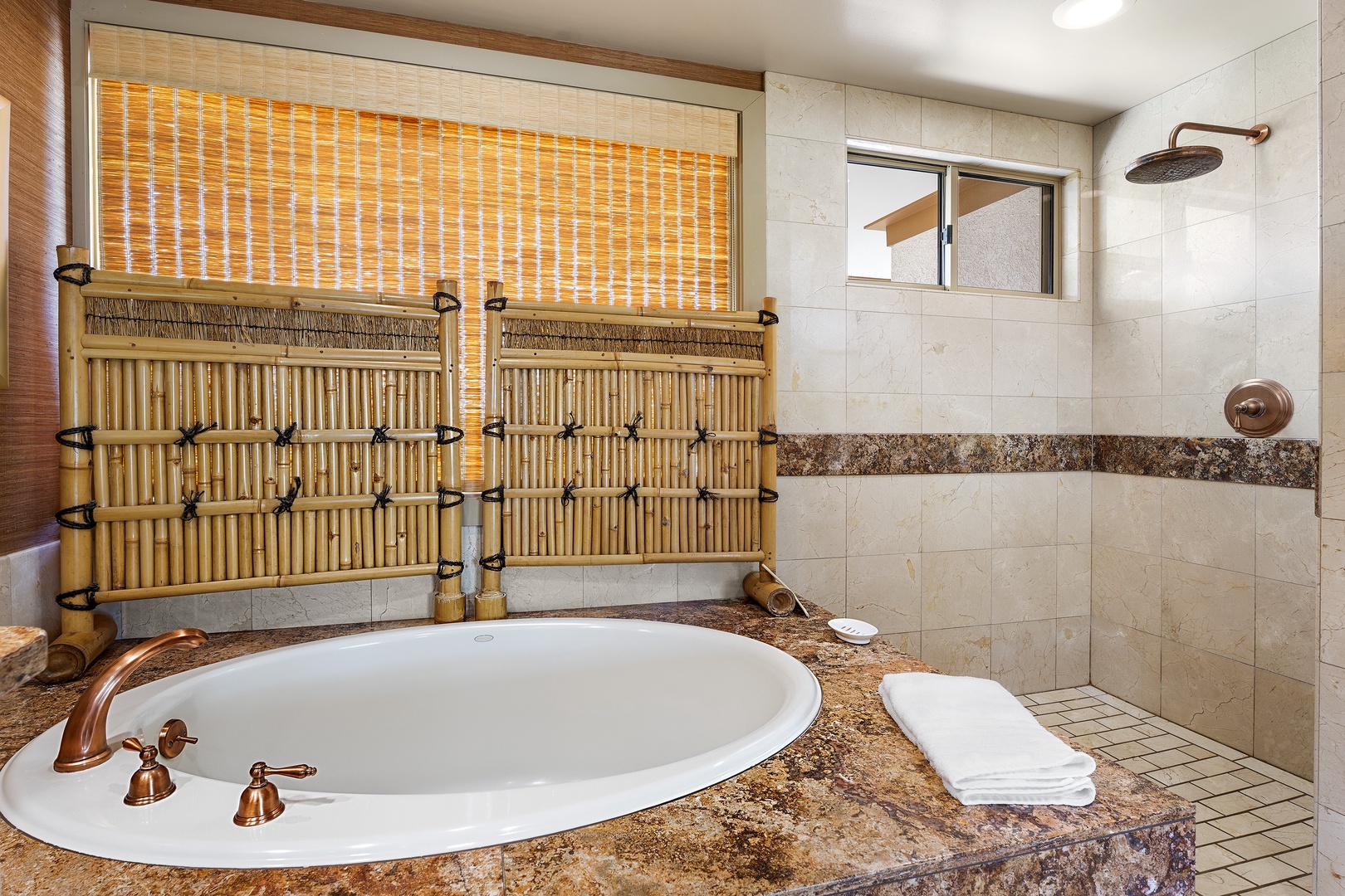 Kamuela Vacation Rentals, Champion Ridge #35 - Large soaking tub to let your stresses melt away