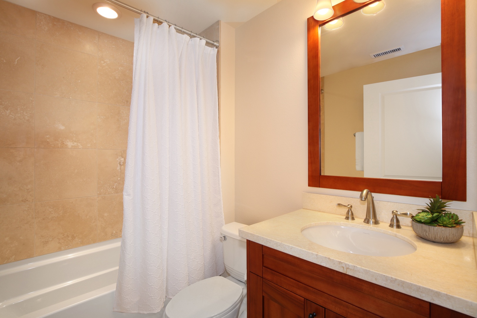 Koloa Vacation Rentals, Pili Mai 7M - Shower and tub combo