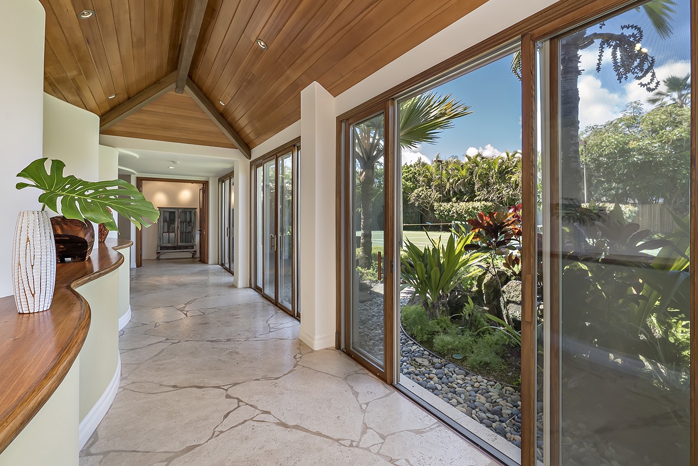Kailua Vacation Rentals, Kailua's Kai Moena - Guest house: First floor hallway to all bedrooms.