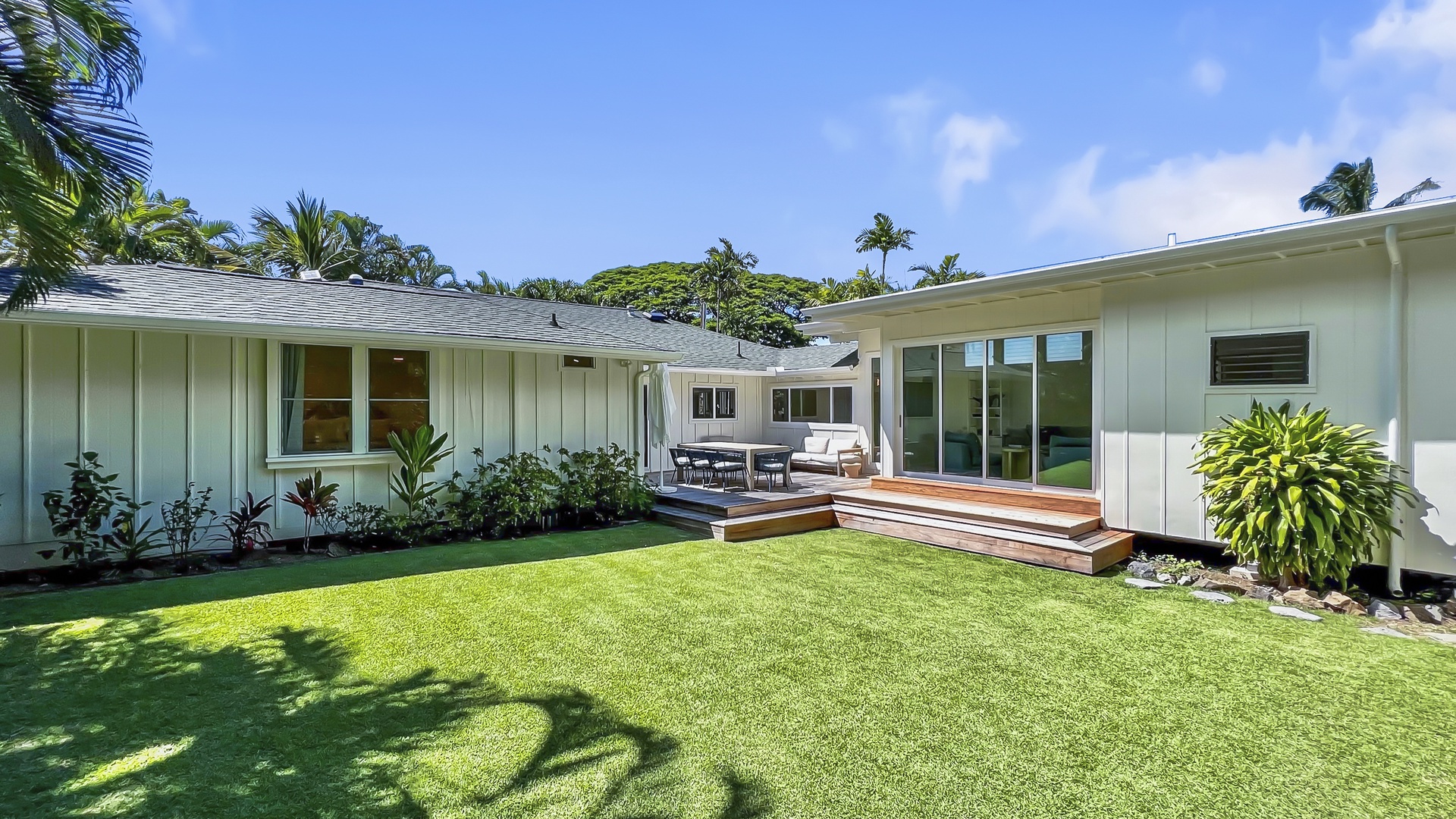 Kailua Vacation Rentals, Lanikai Ola Nani - Welcome to your home away from home—framed by lush lawn, native palms, and the peaceful charm of Lanikai.