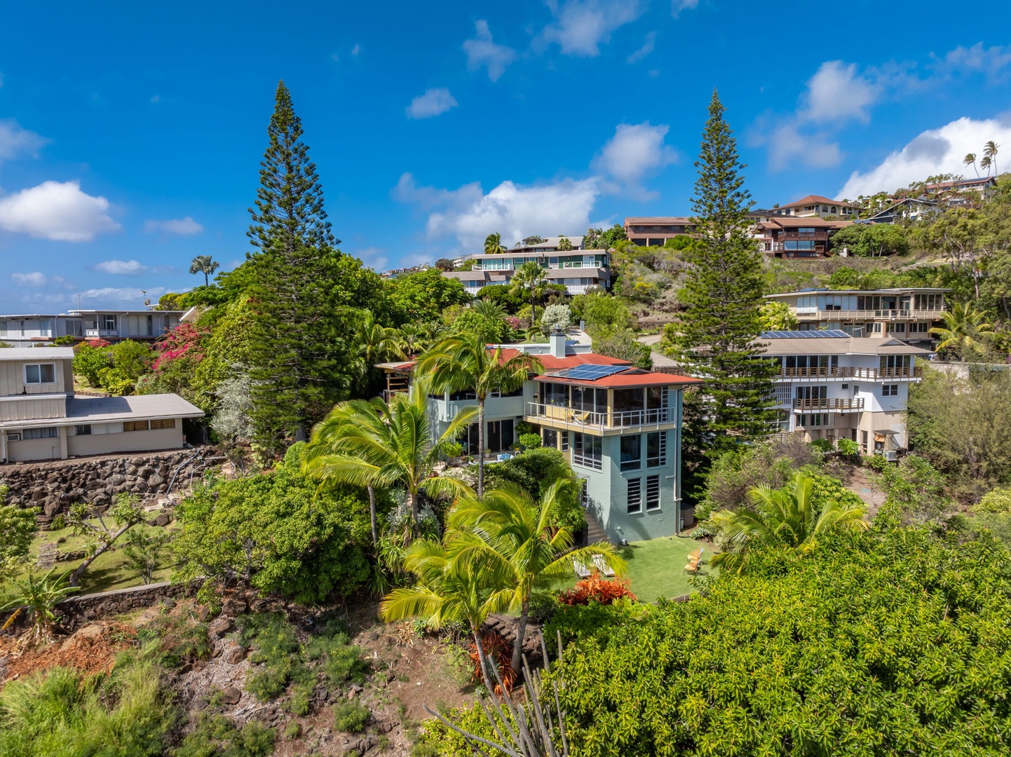Honolulu Vacation Rentals, Kahala Hills Estate - Tropical foliage wraps the estate for a private, peaceful island retreat.
