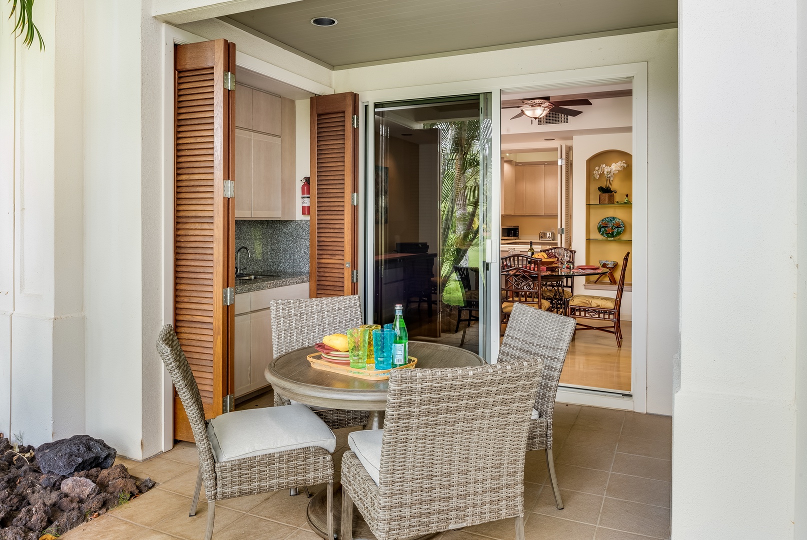 Kamuela Vacation Rentals, The Islands D3 - Your Private Gas Grilling Area w/ Wet Bar