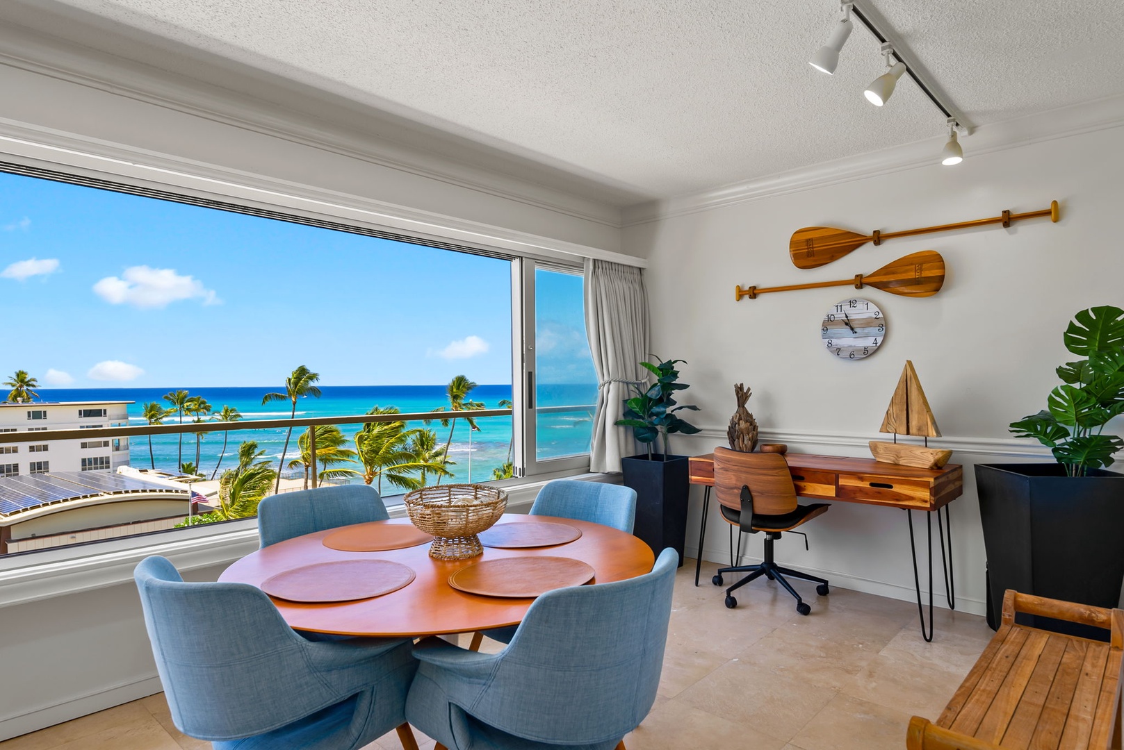 Honolulu Vacation Rentals, Colony Surf Getaway - Dine with a view in the dining area with table for four.