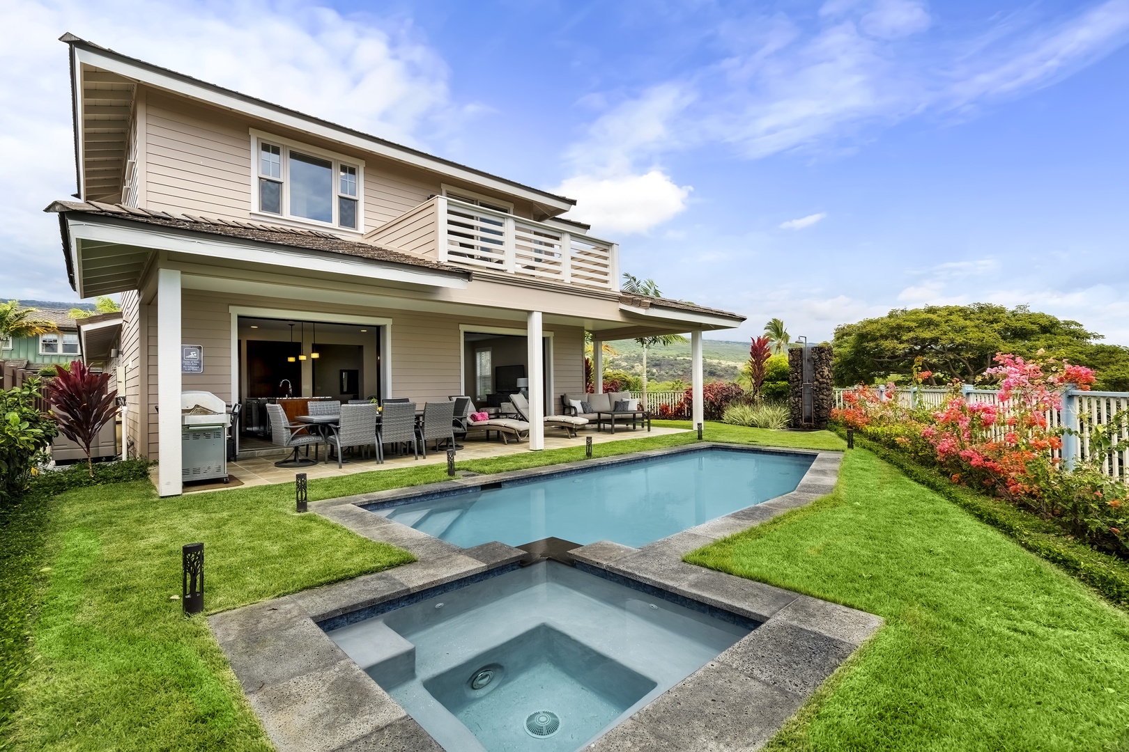 Kailua Kona Vacation Rentals, Green/Blue Combo - Melt into the hot tub at this beautiful property!