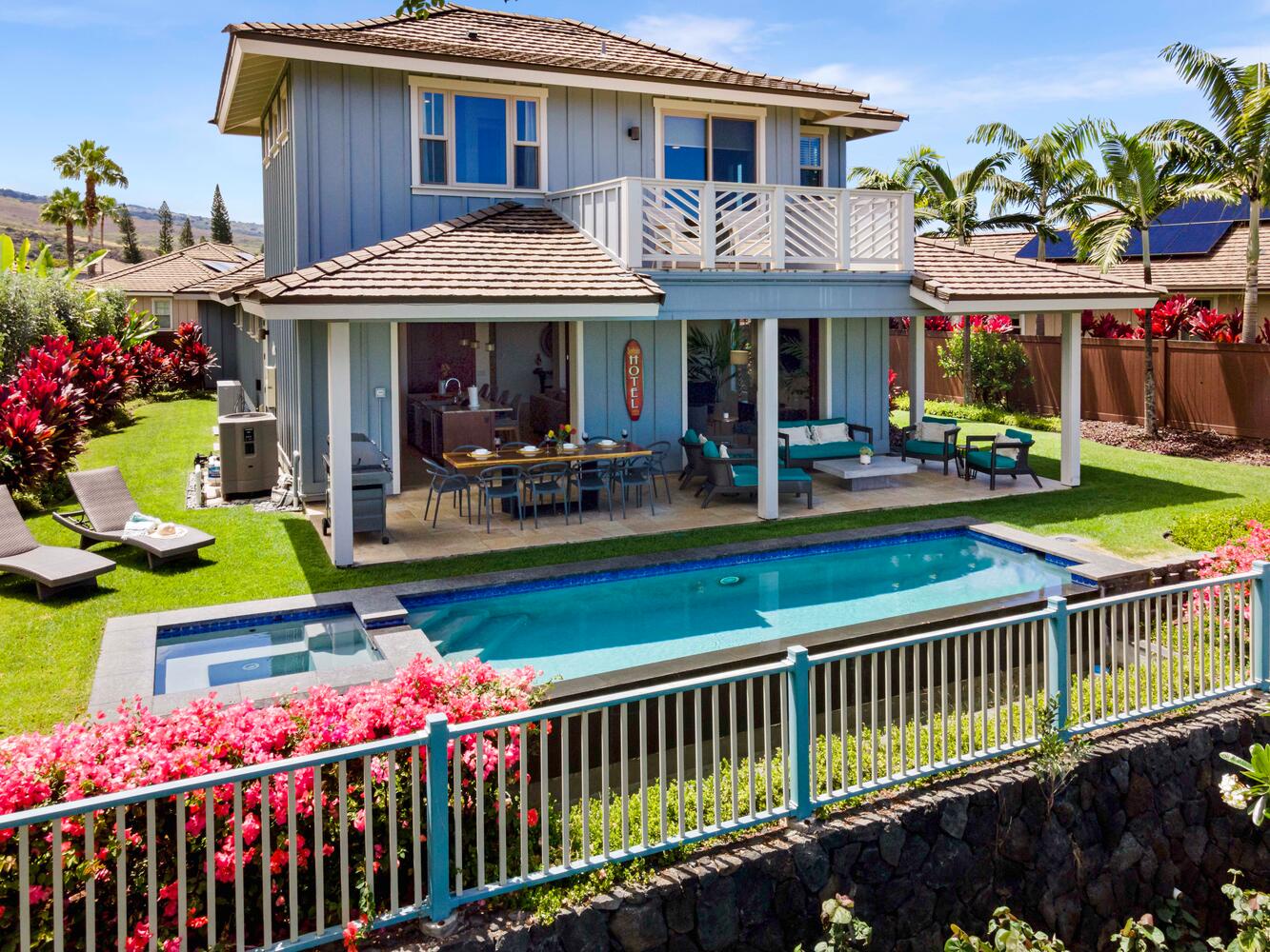 Kailua-Kona Vacation Rentals, Holua Kai #26 - Relax in this luxurious family home, featuring expansive outdoor living spaces with a pool and scenic views.