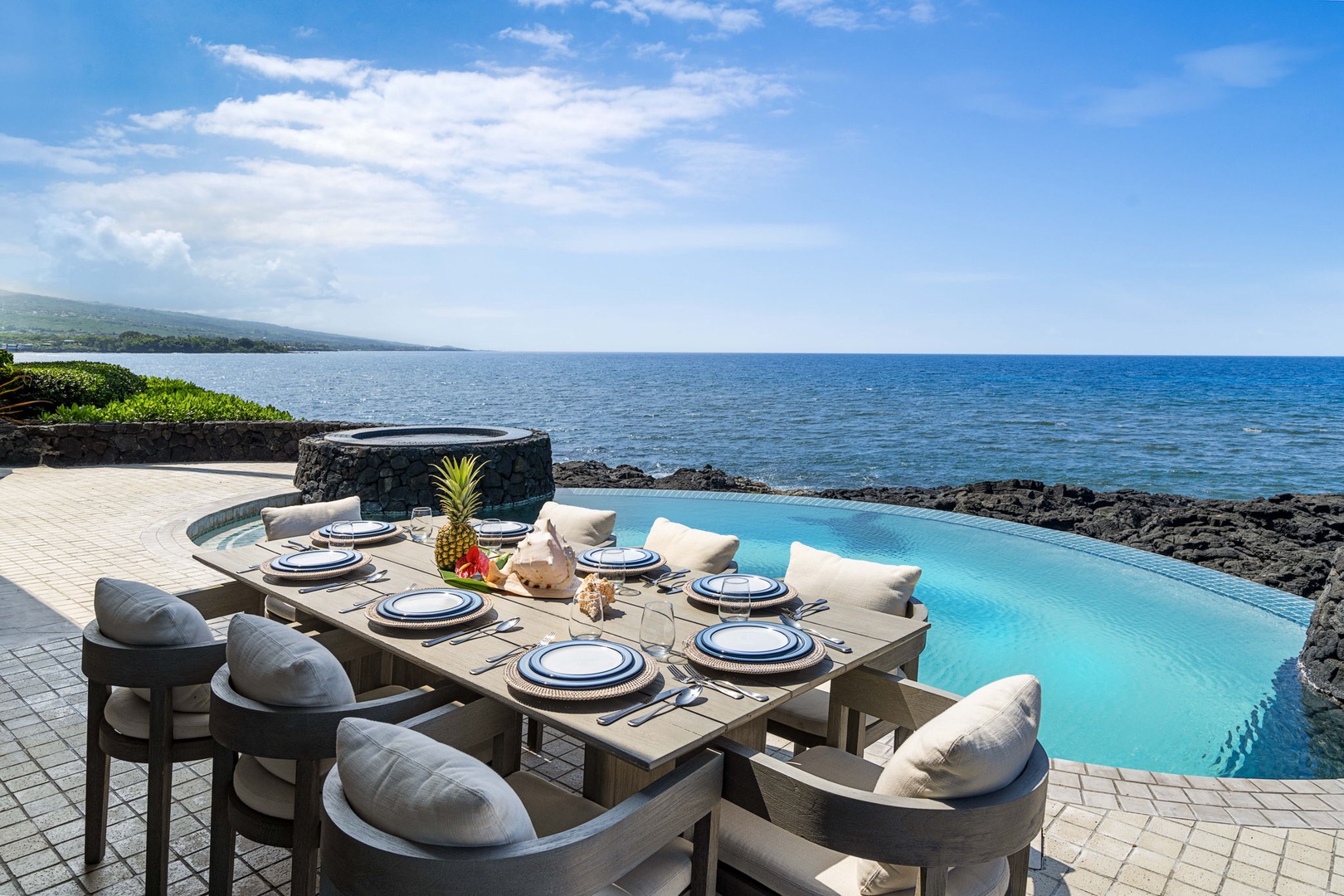 Kailua Kona Vacation Rentals, Ali'i Point #9 - Outdoor dining shot you would see on the cover of a magazine!