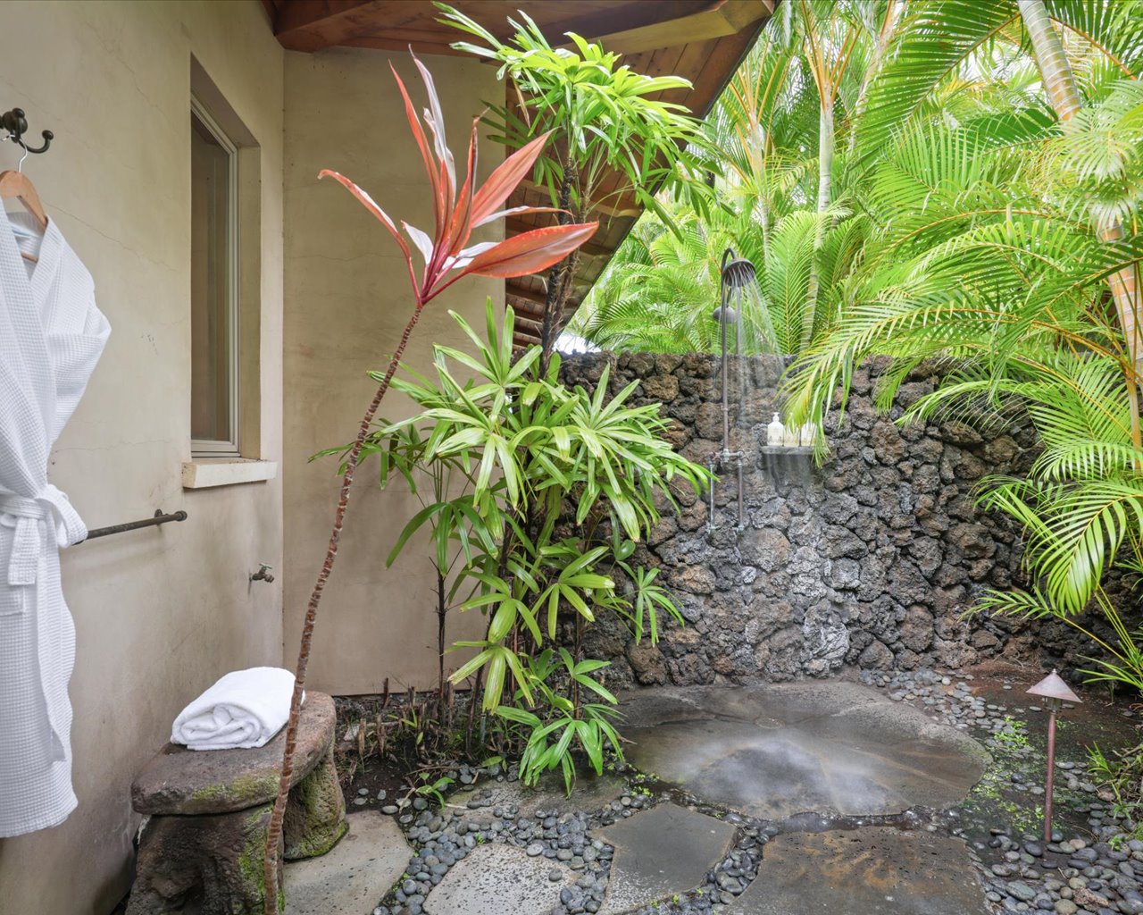 Kailua Kona Vacation Rentals, 3BD Pakui Street Estate (131) at Hualalai Resort - Garden shower exclusive to the third bathroom