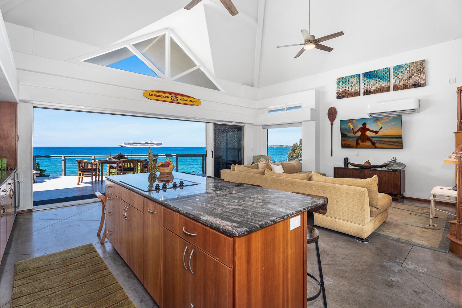 Kailua-Kona Vacation Rentals, Hale Kope Kai - Entertain easily with open-concept layout—prep meals while watching waves roll in.