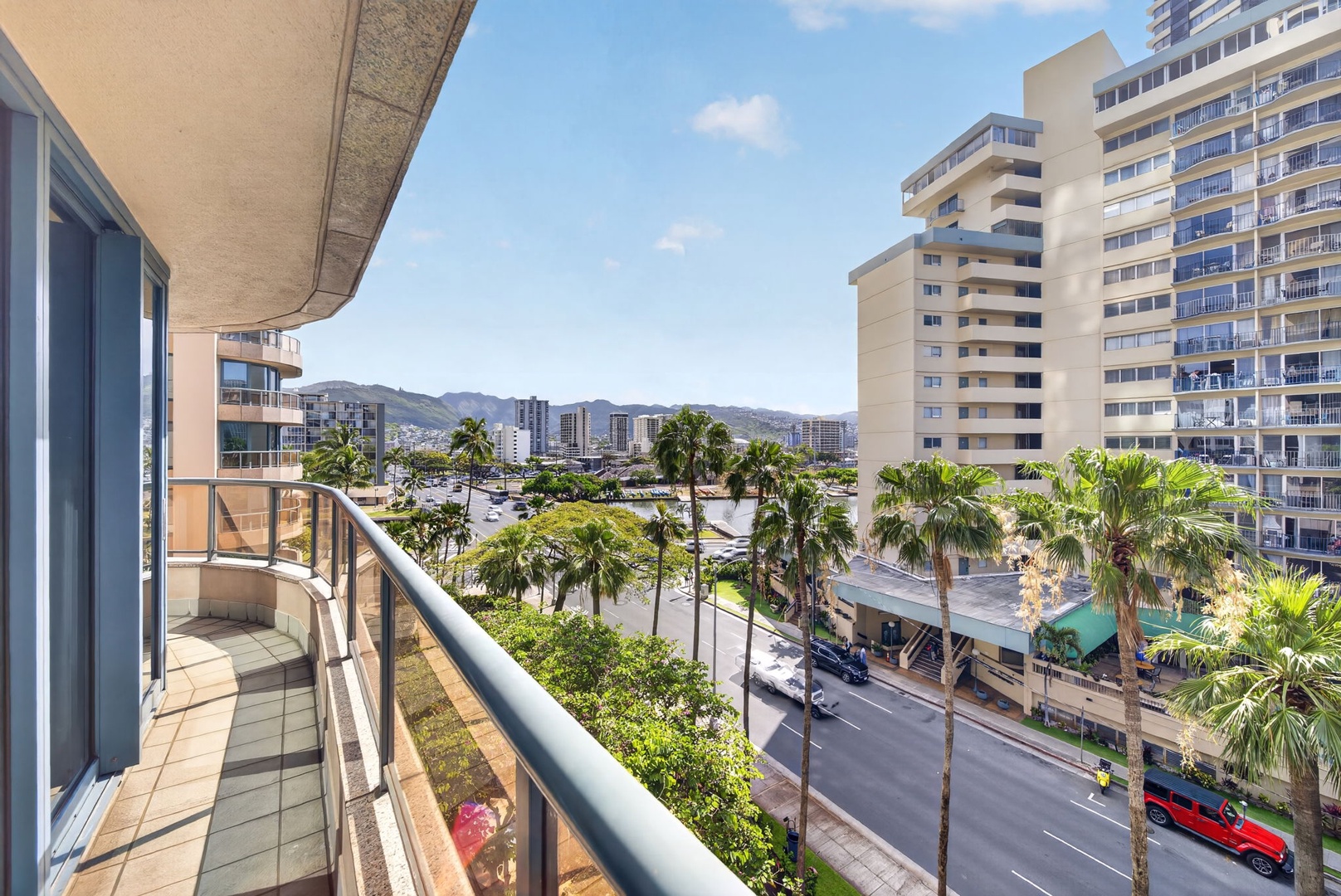 Honolulu Vacation Rentals, Island View at Waikiki Landmark - Enjoy breezy mornings on the balcony overlooking Honolulu’s vibrant cityscape.