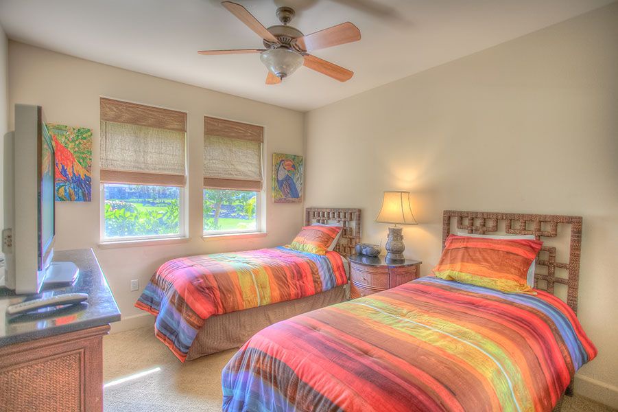 Waikoloa Vacation Rentals, Hali'i Kai 12E - Bedroom 2 can be a King or 2 twins, has a 37" TV