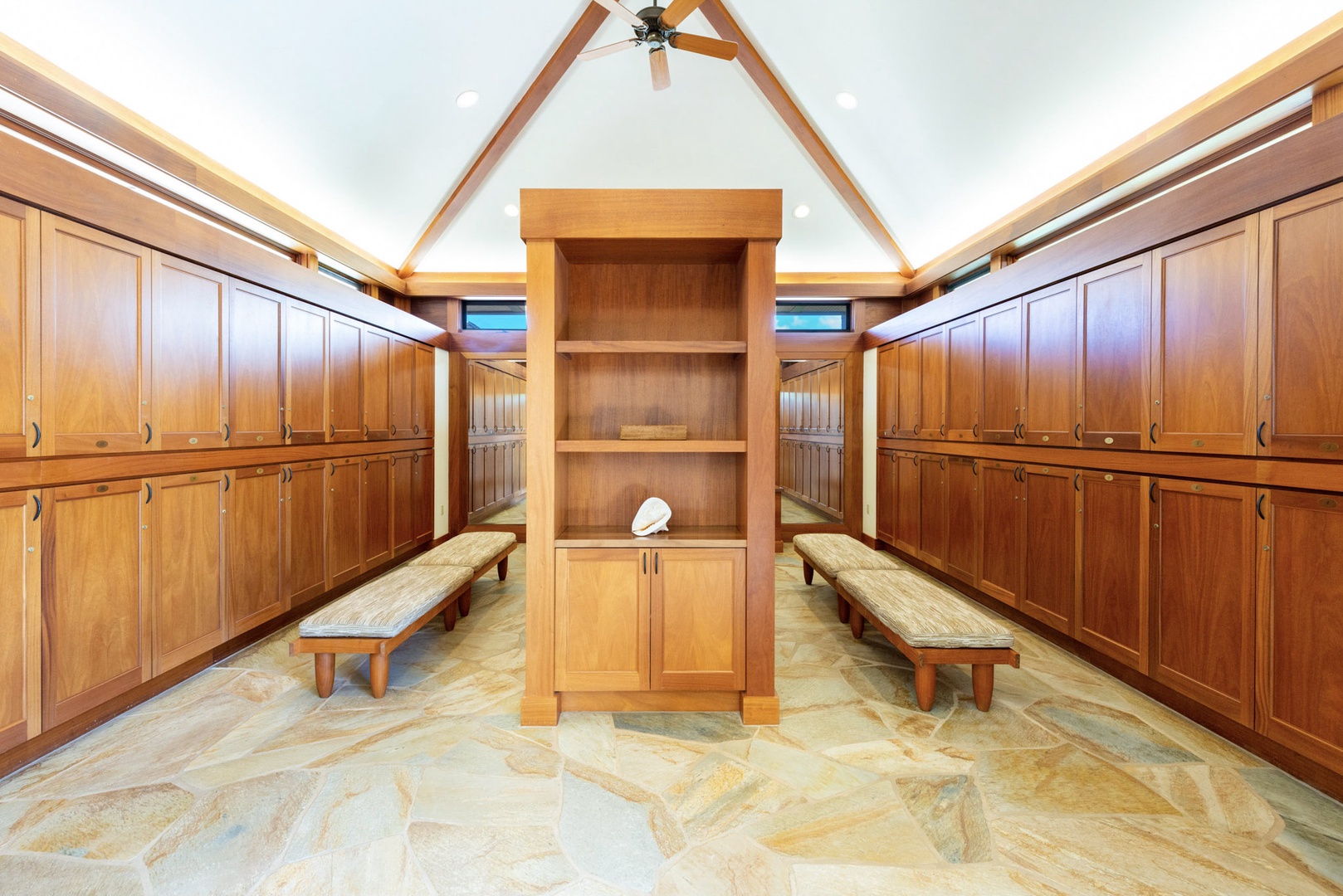 Kamuela Vacation Rentals, 3BD Na Hale 3 at Pauoa Beach Club at Mauna Lani Resort - Pauoa Beach Club Amenities Center features immaculately maintained men and women’s locker rooms