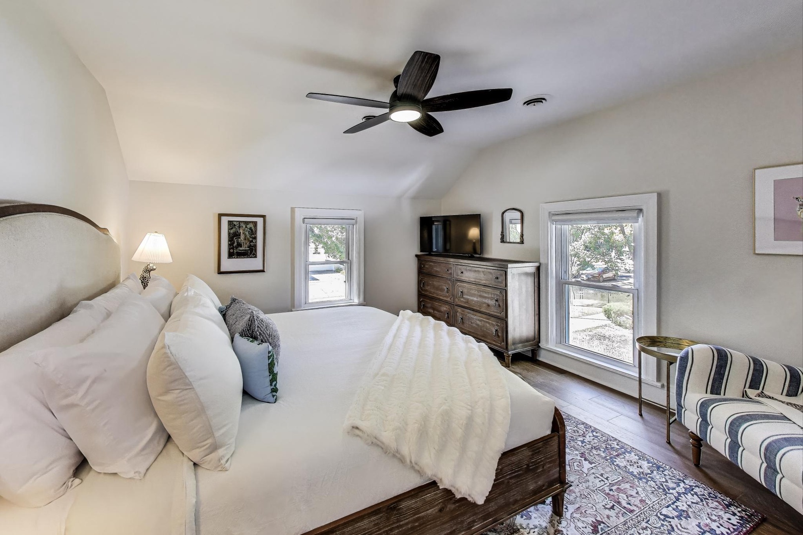 Upstairs Bedroom 2 - King Bed
