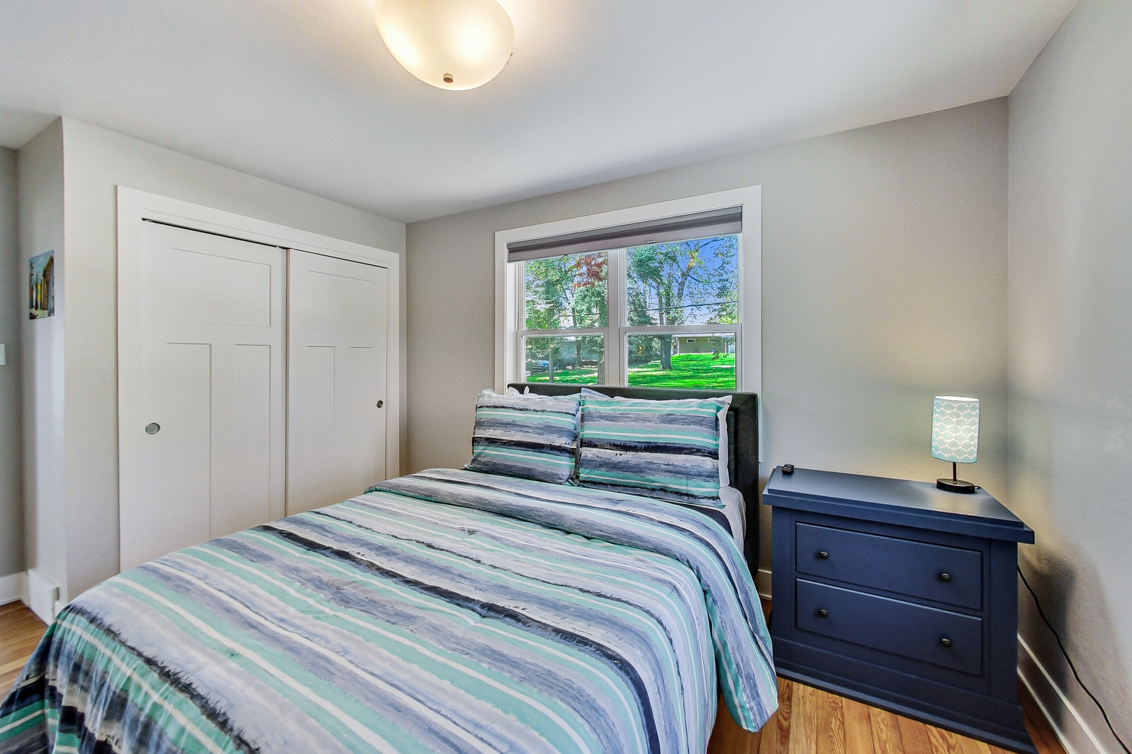 Bedroom 3 (Queen Bed)