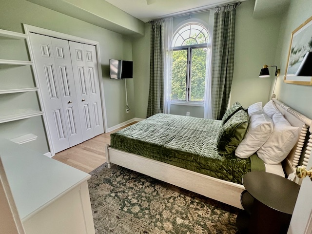 Upstairs - Bedroom 2 - Queen Bed