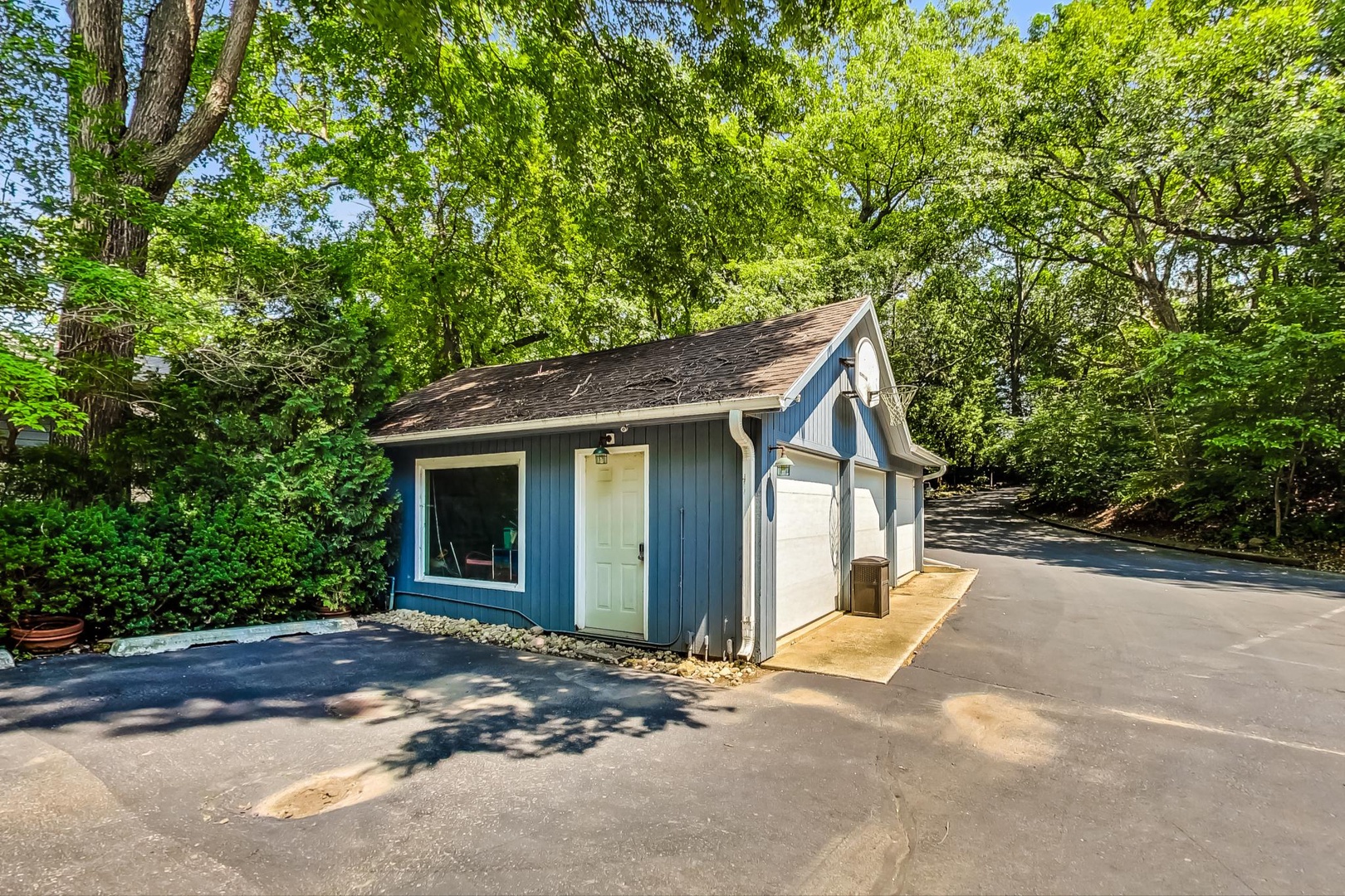 Basketball Hoop on Garage