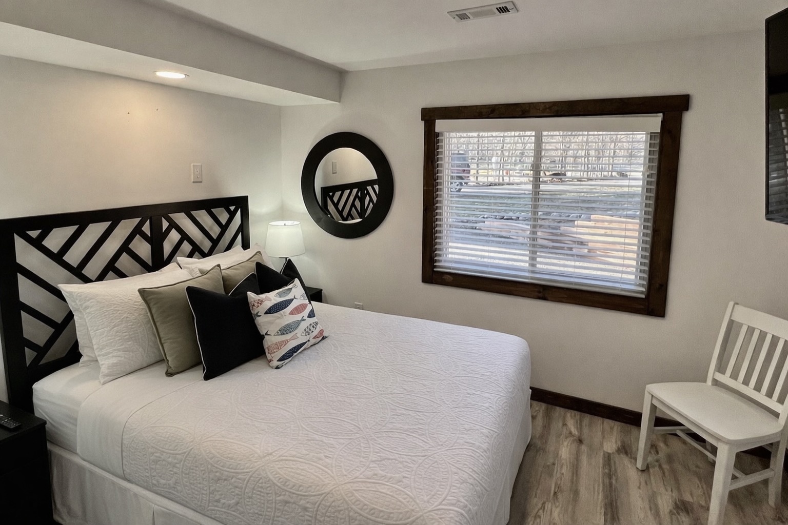 Lower Level Queen Bedroom
