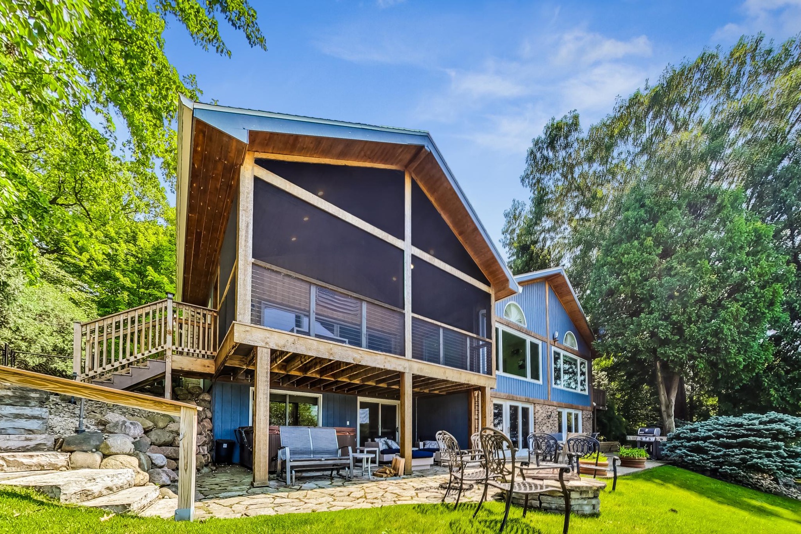 Main House Lakeside Exterior