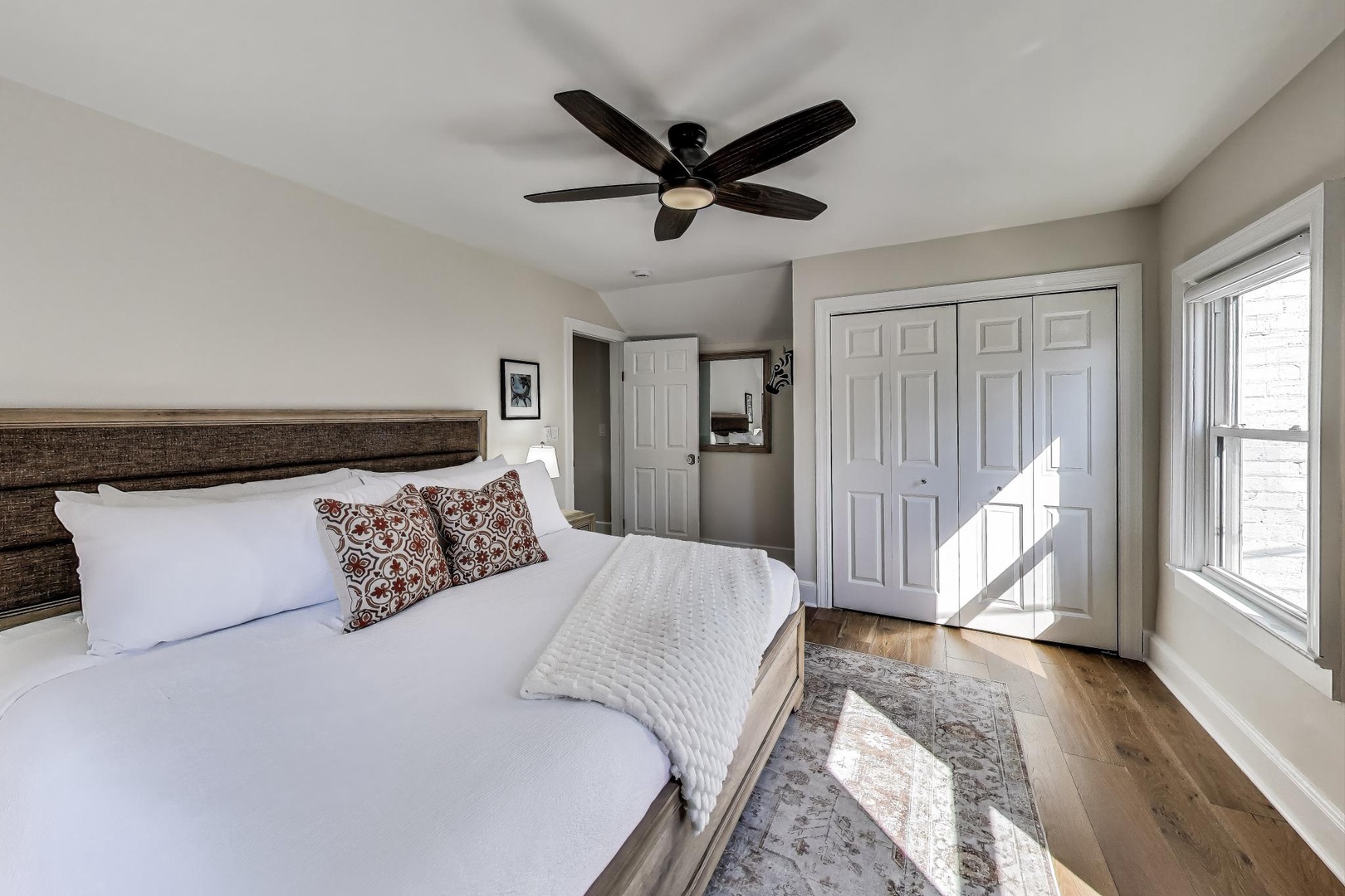Upstairs Bedroom 4 - King Bed