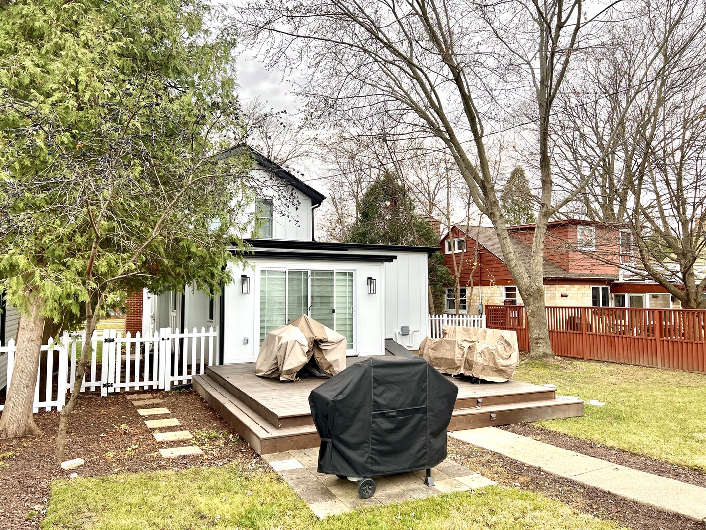 Backyard Deck & Grilling