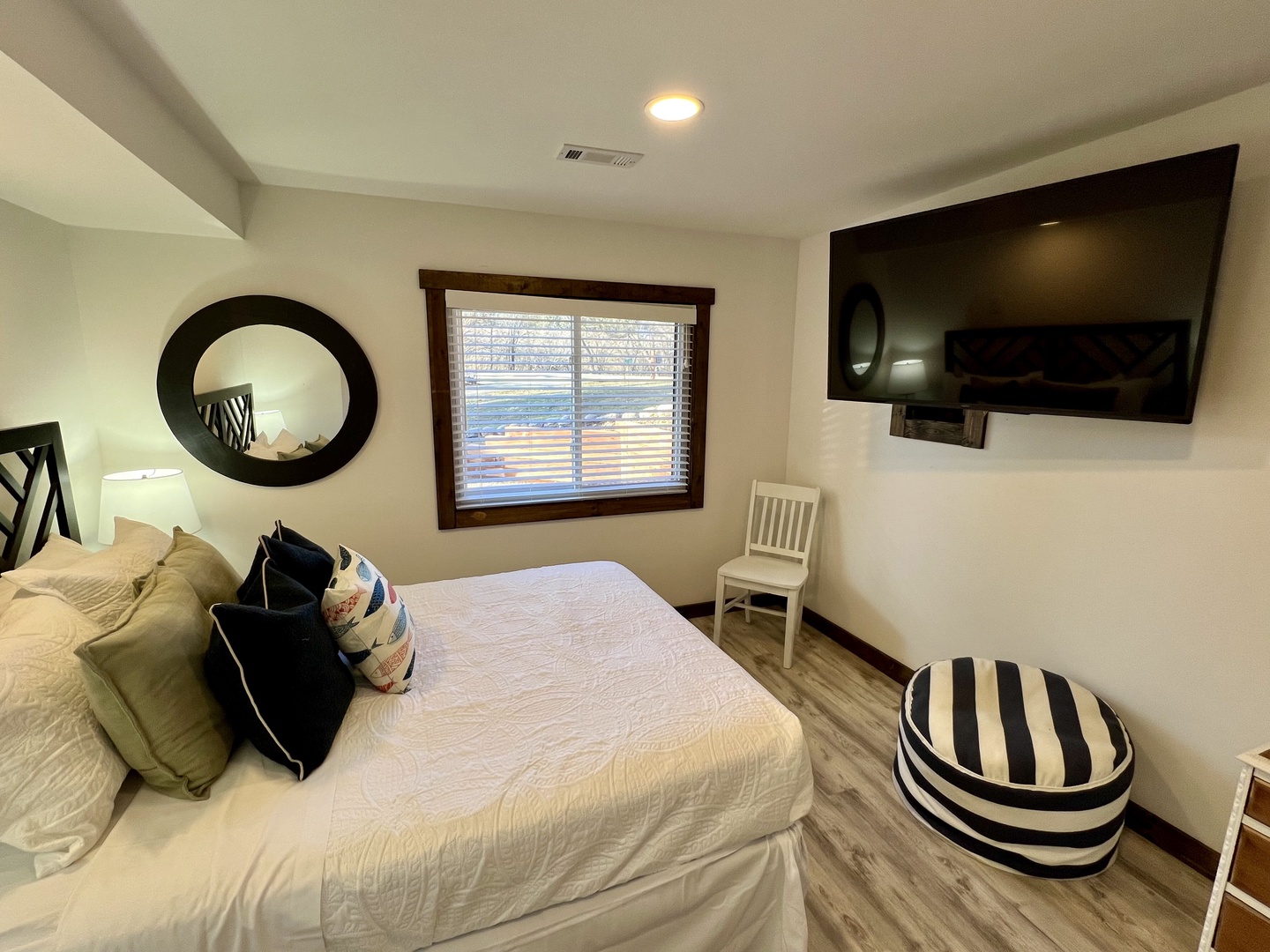 Lower Level Queen Bedroom