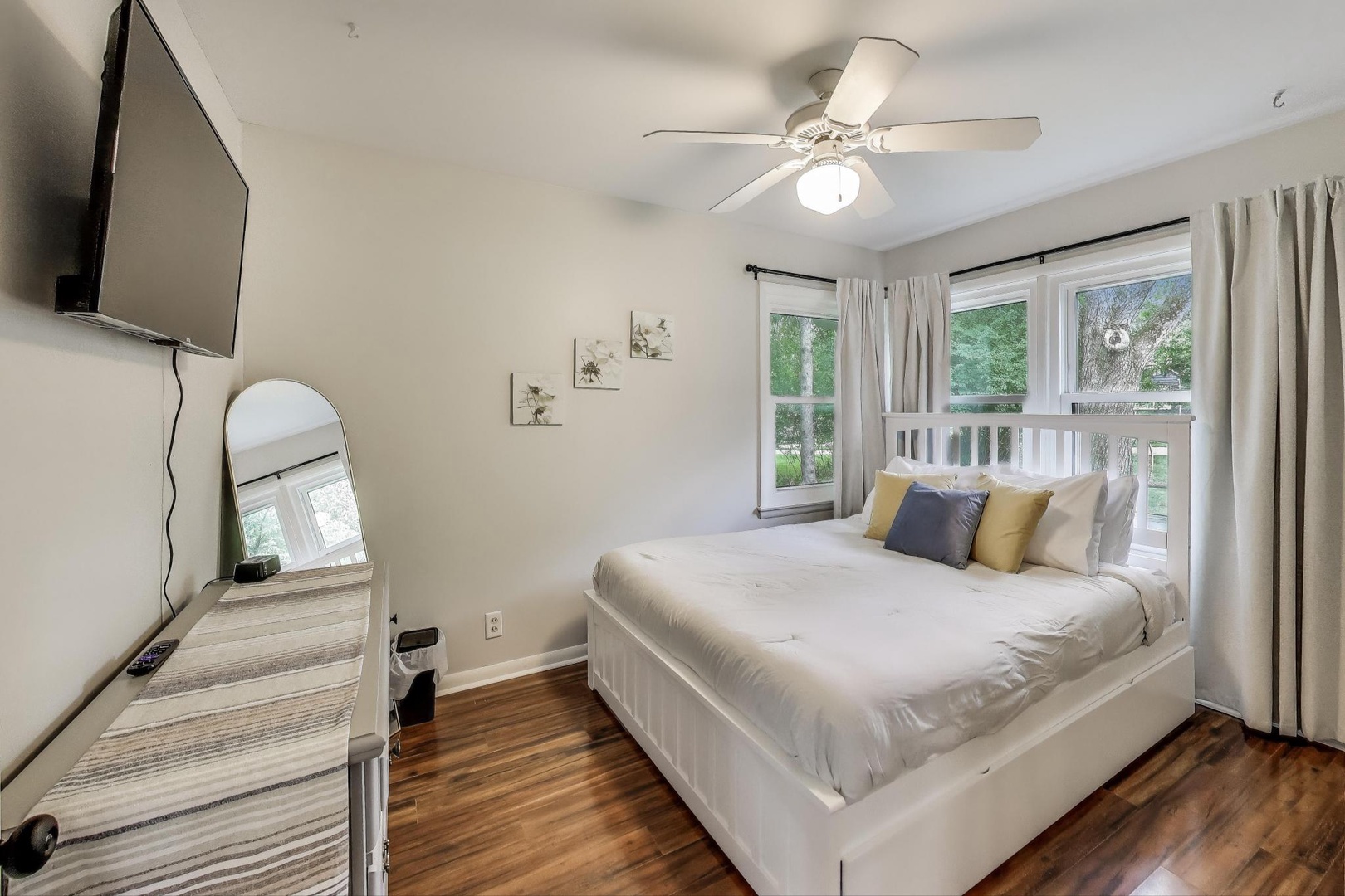 Queen Bedroom 1