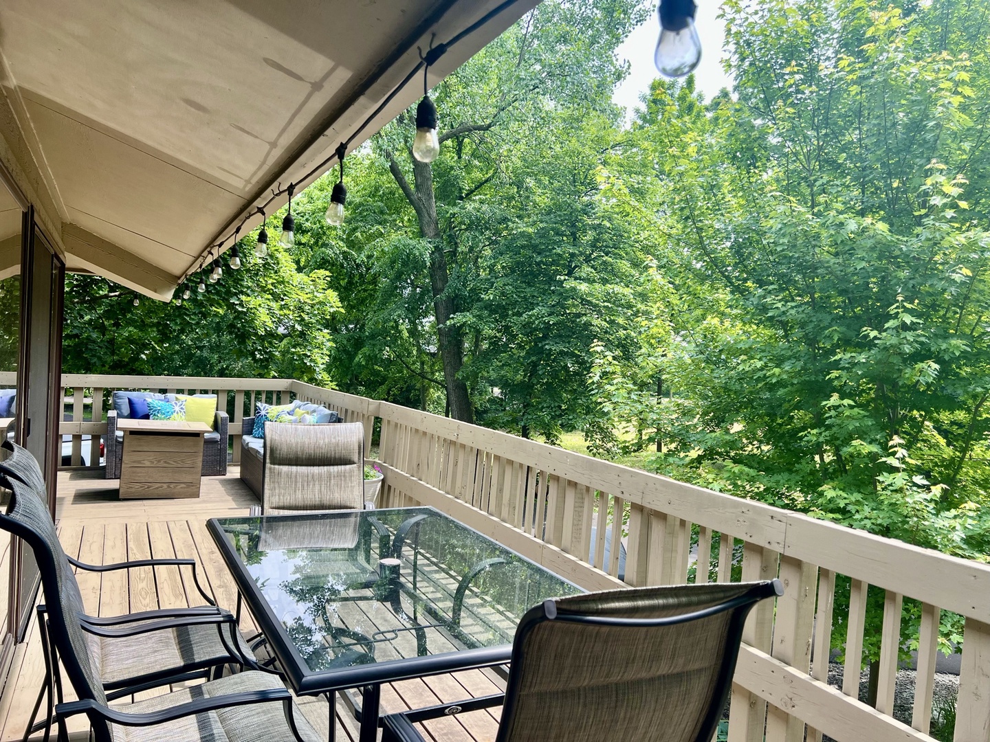Wraparound Deck