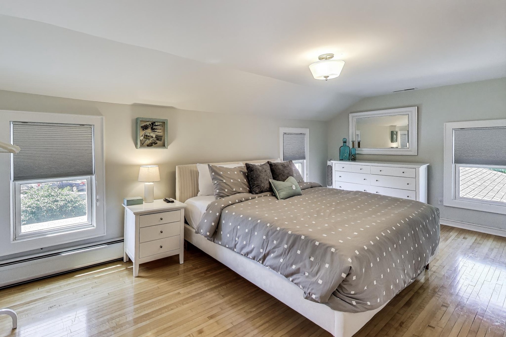 King Bedroom 3