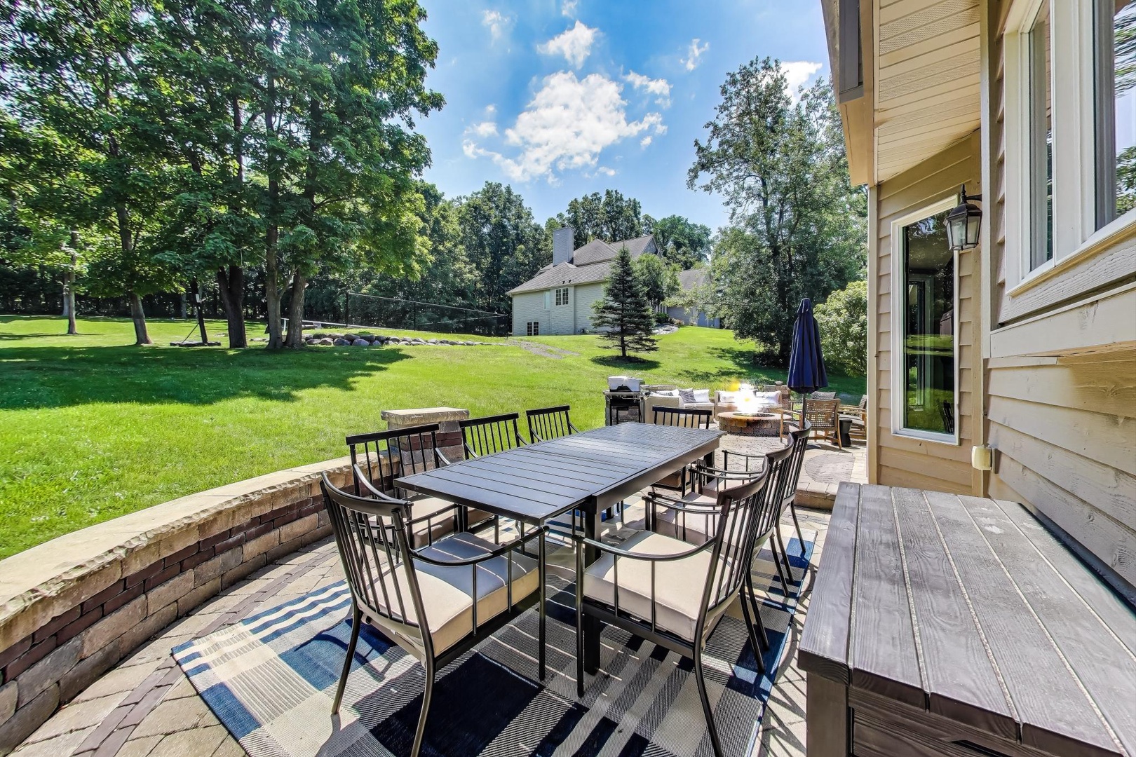 Backyard Patio Table