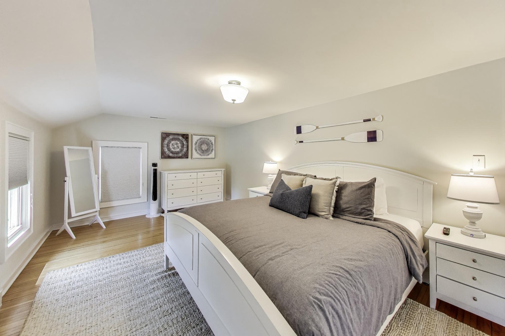 King Bedroom 2