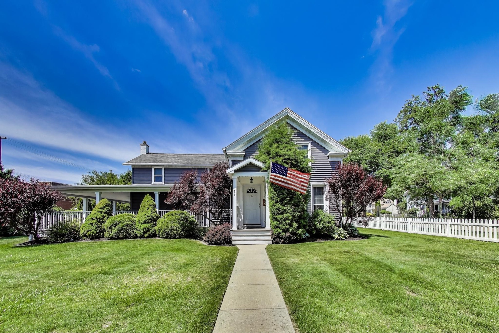 Large Corner Lot Downtown Lake Geneva