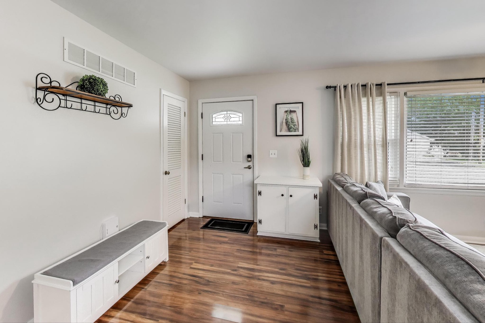 Entry into Open Living Room