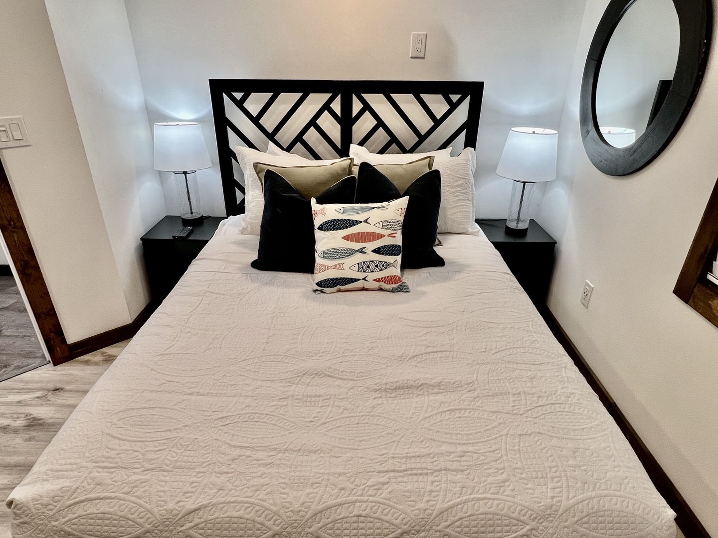 Lower Level Queen Bedroom