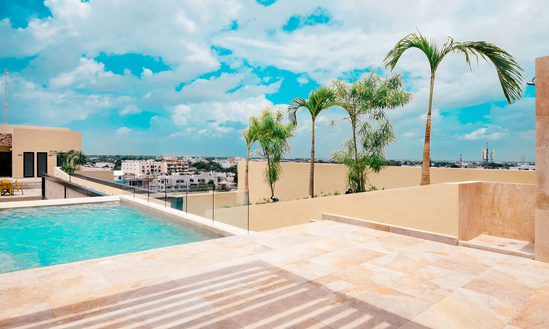 Chic Studio 4 Blocks from Beach!
