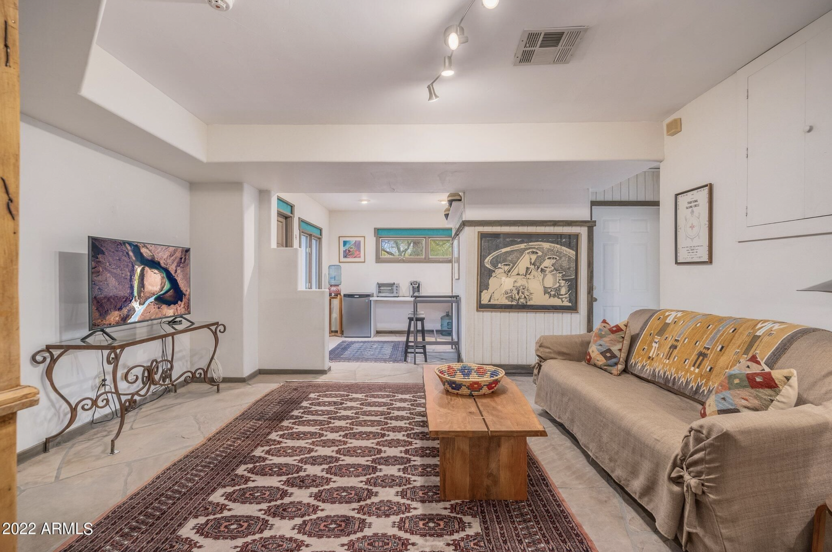 Casita de la Paz - Unique Adobe Crafted Retreat