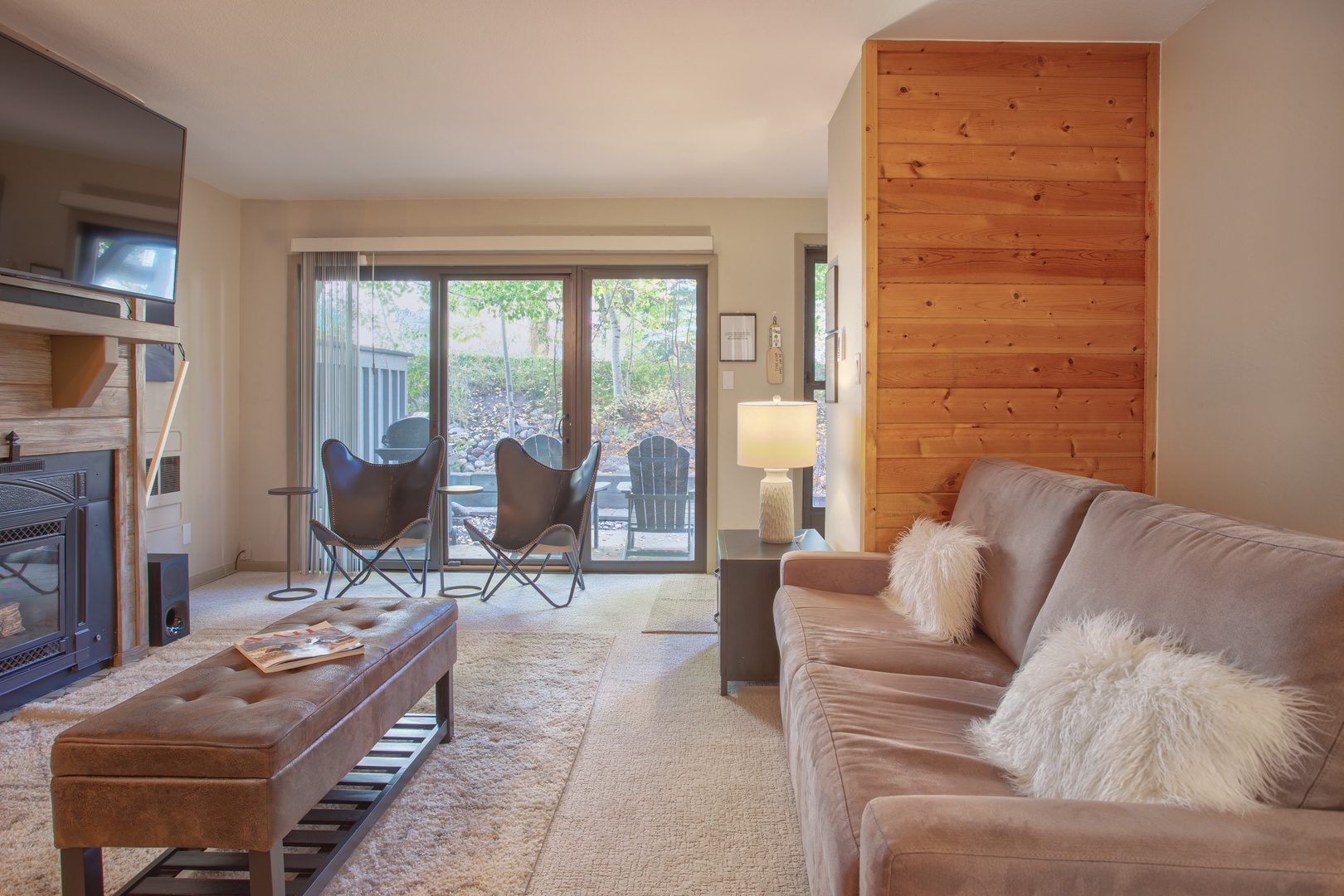 Stylish Riverfront Vail Bungalow, Low Rates!