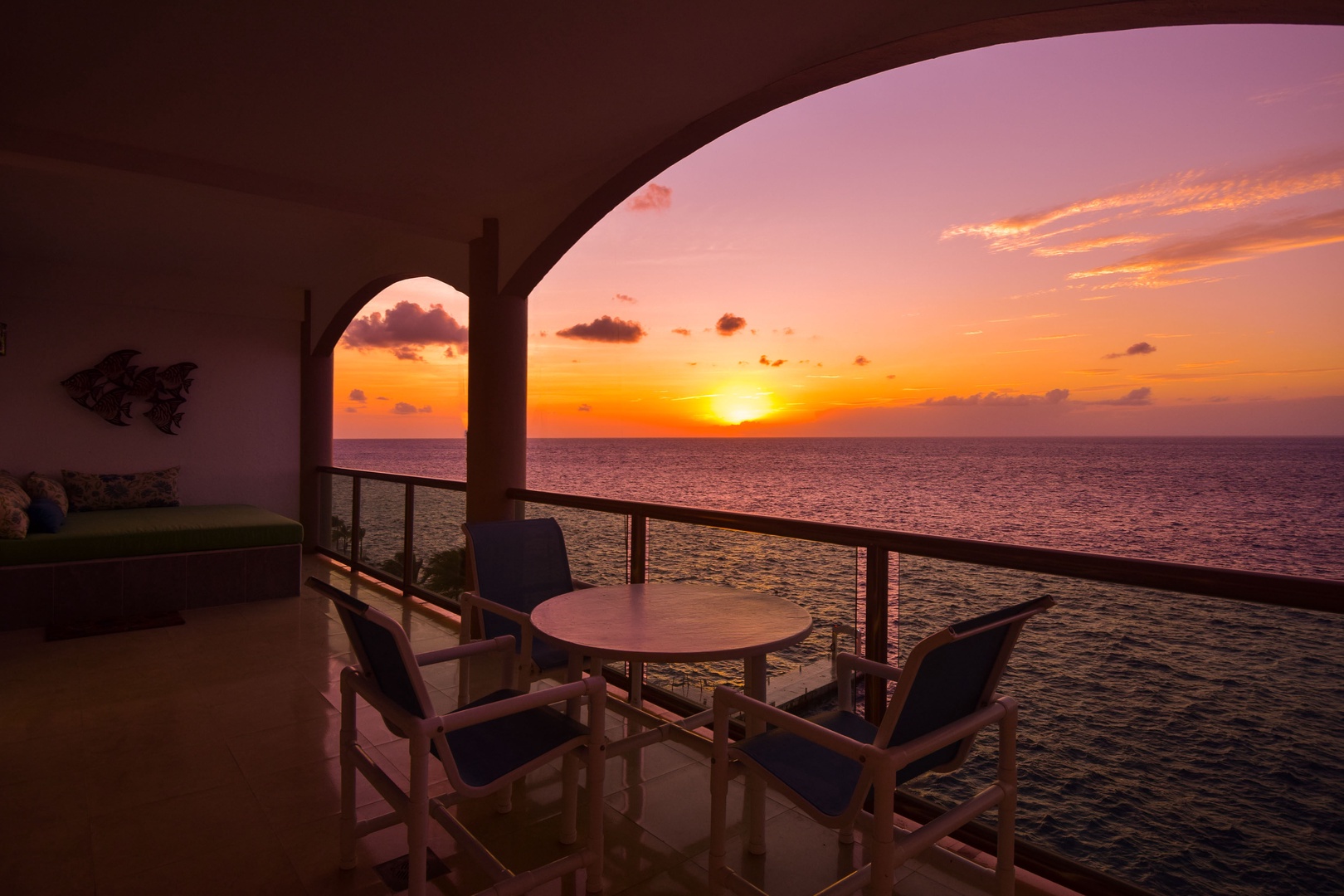 Affordable Luxury w/ Gorgeous Sunset Views