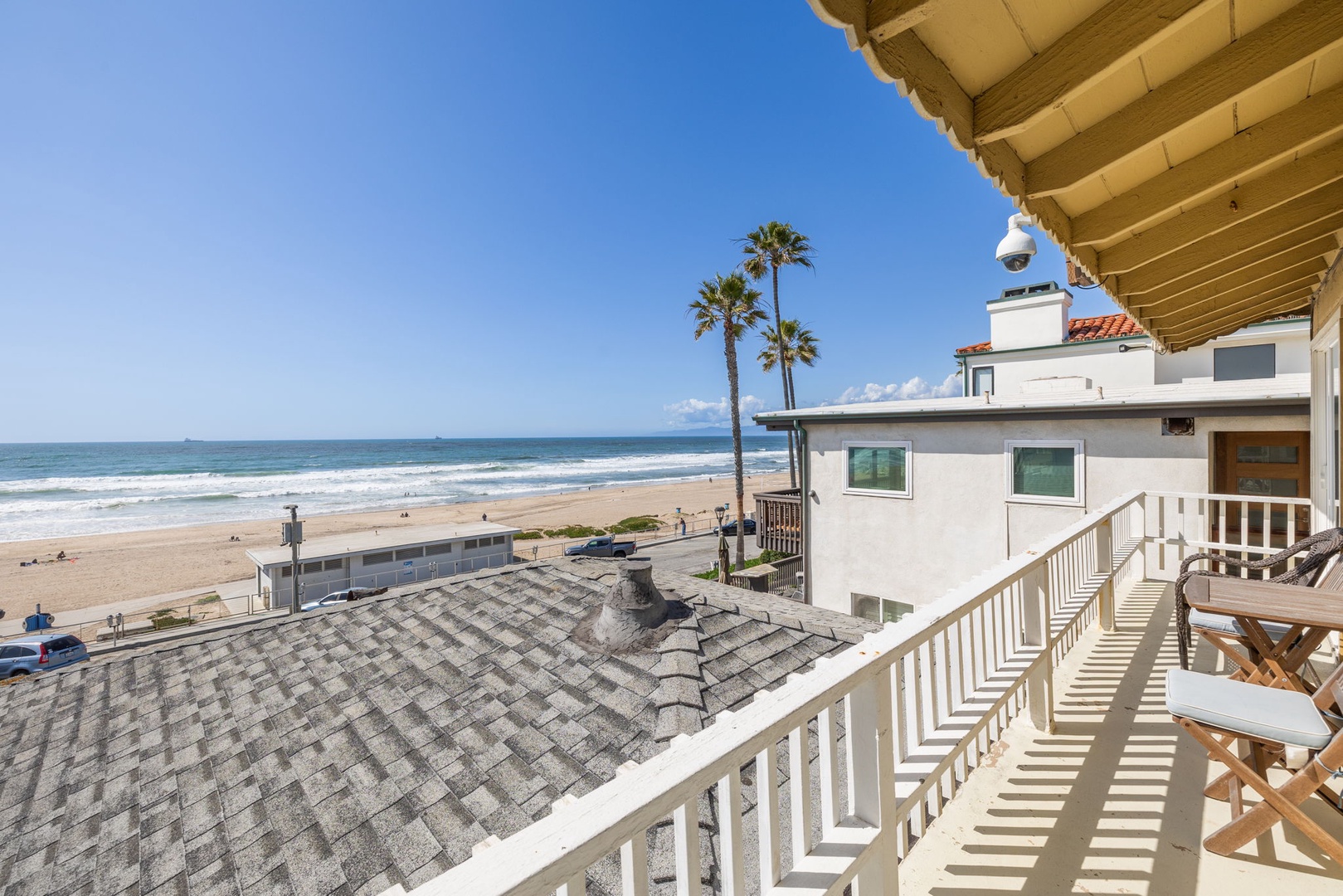 Oceanfront Dream Home w/ Jacuzzi