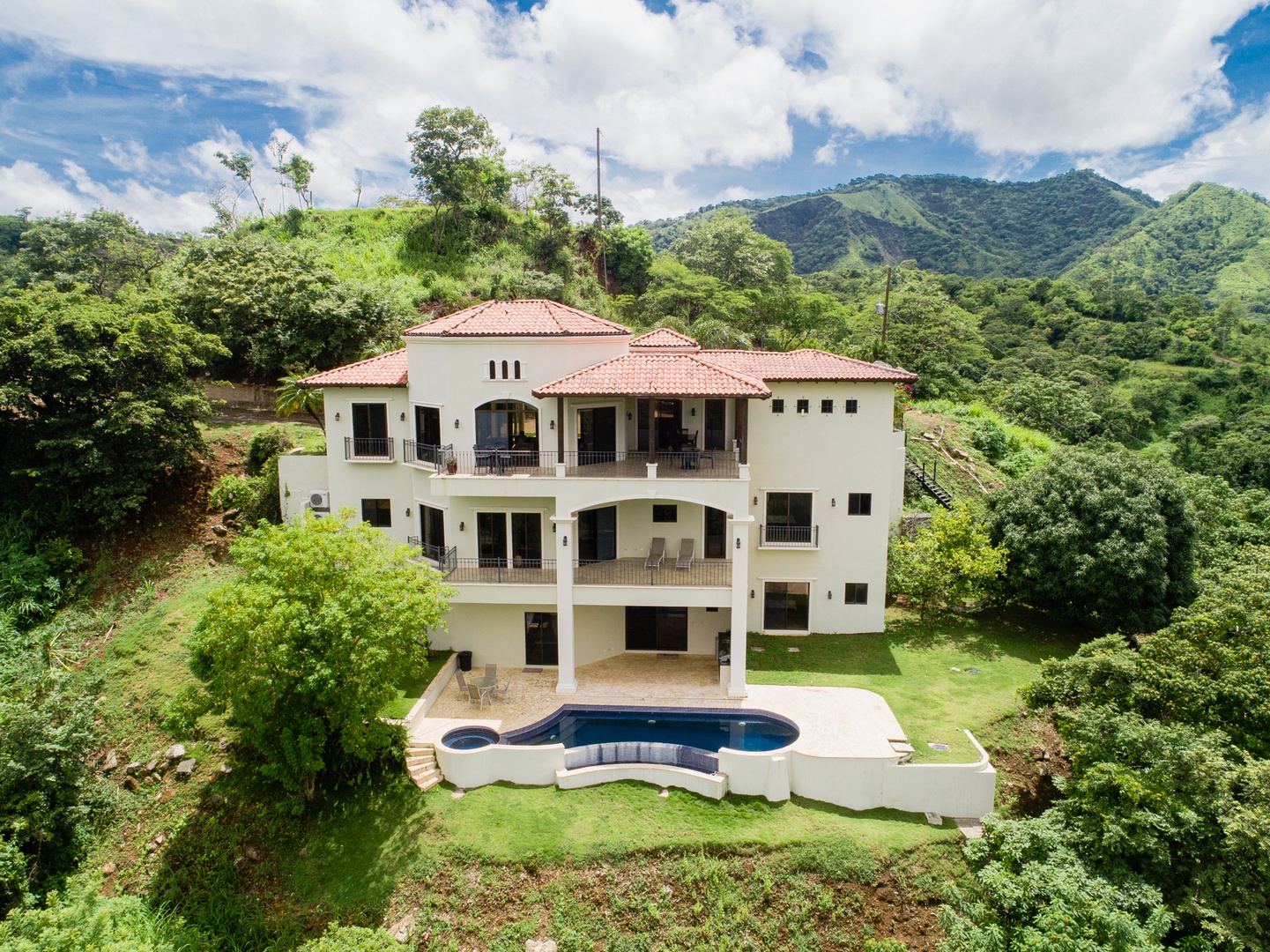 Casa de la Promesa, Luxurious Retreat with Pool