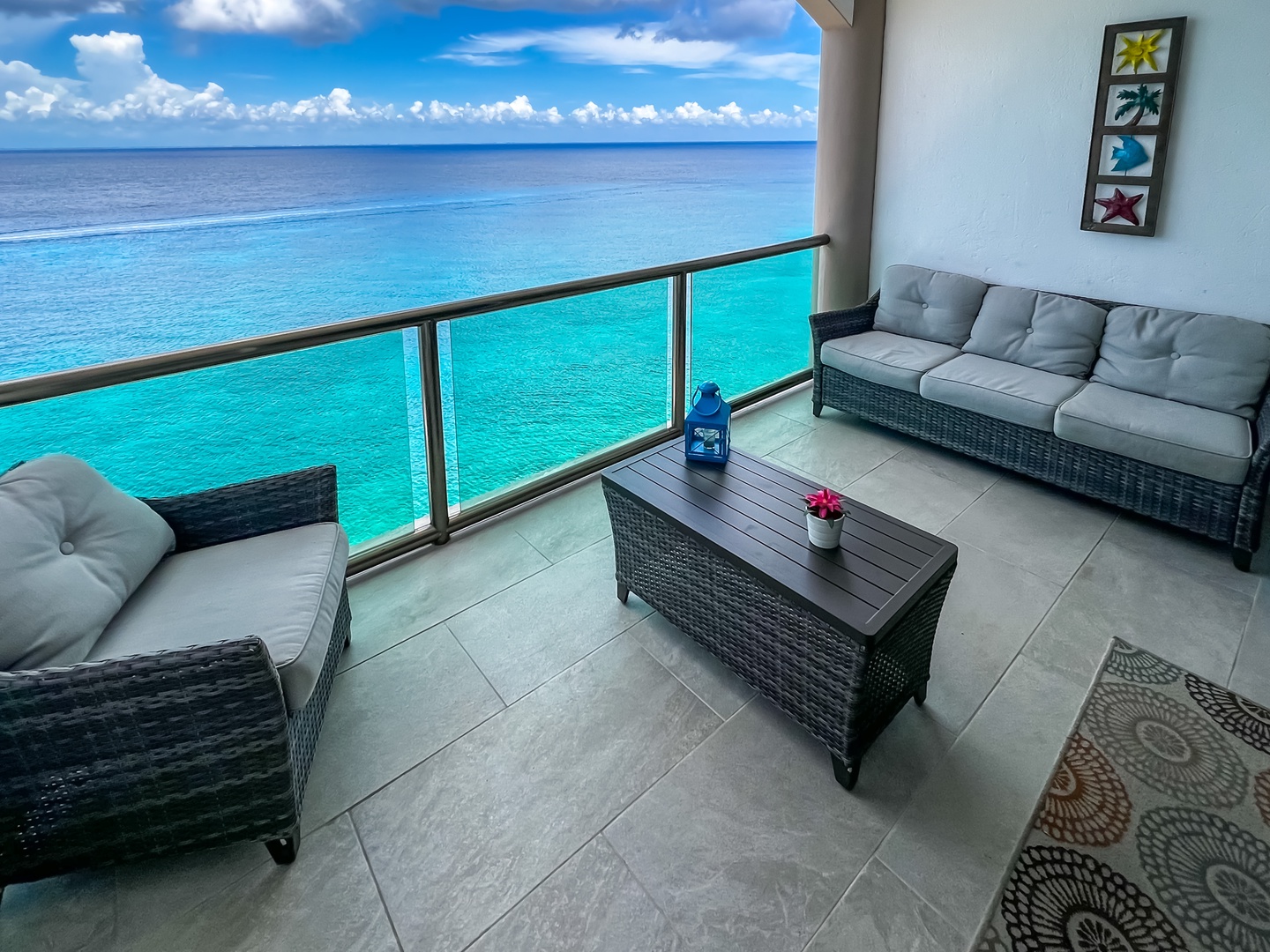 Casa de Esperanza 8th Flr Oceanfront Penthouse