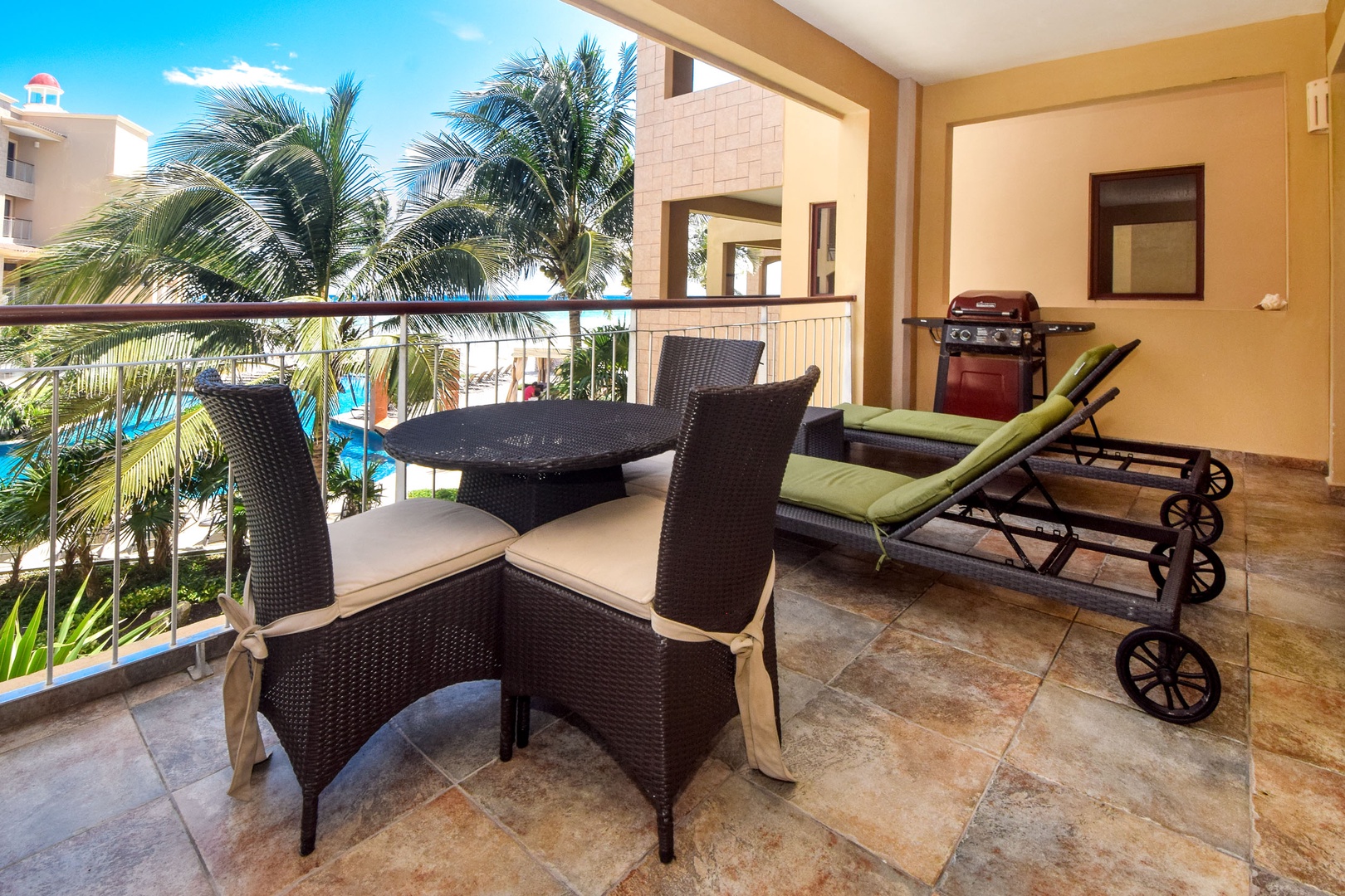 Super Affordable Rates at El Faro!