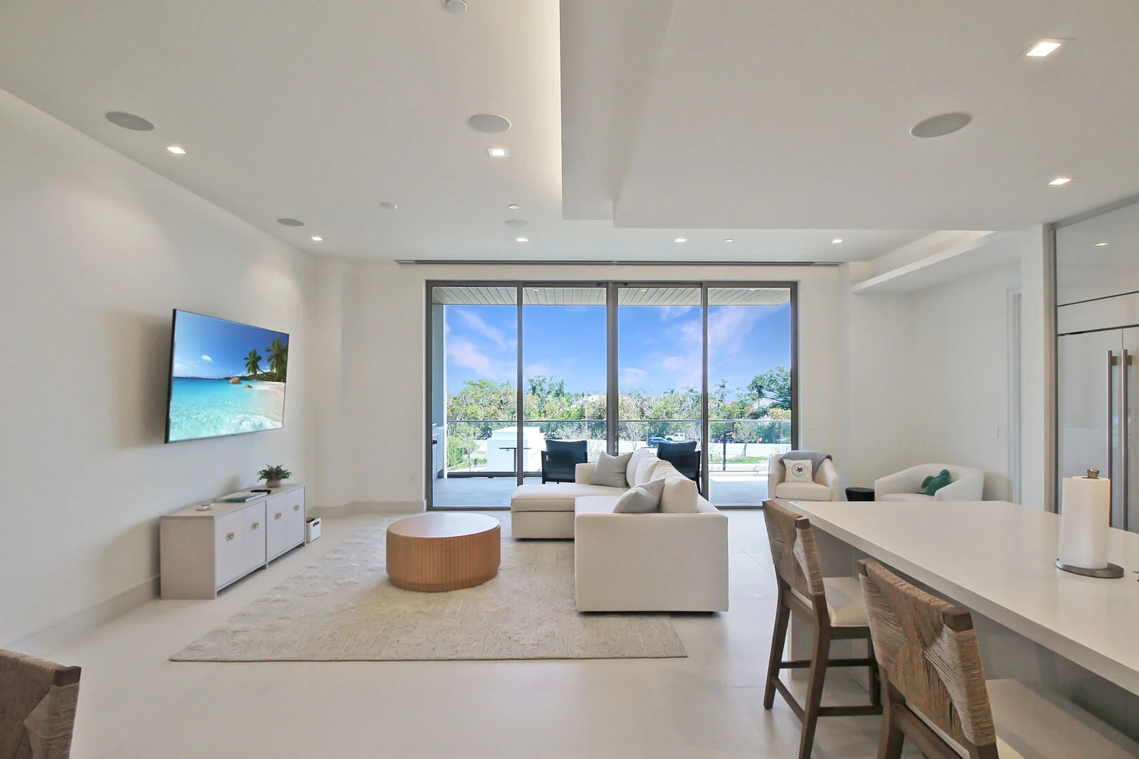 St. Regis Residence 315 by FVC - Living Room