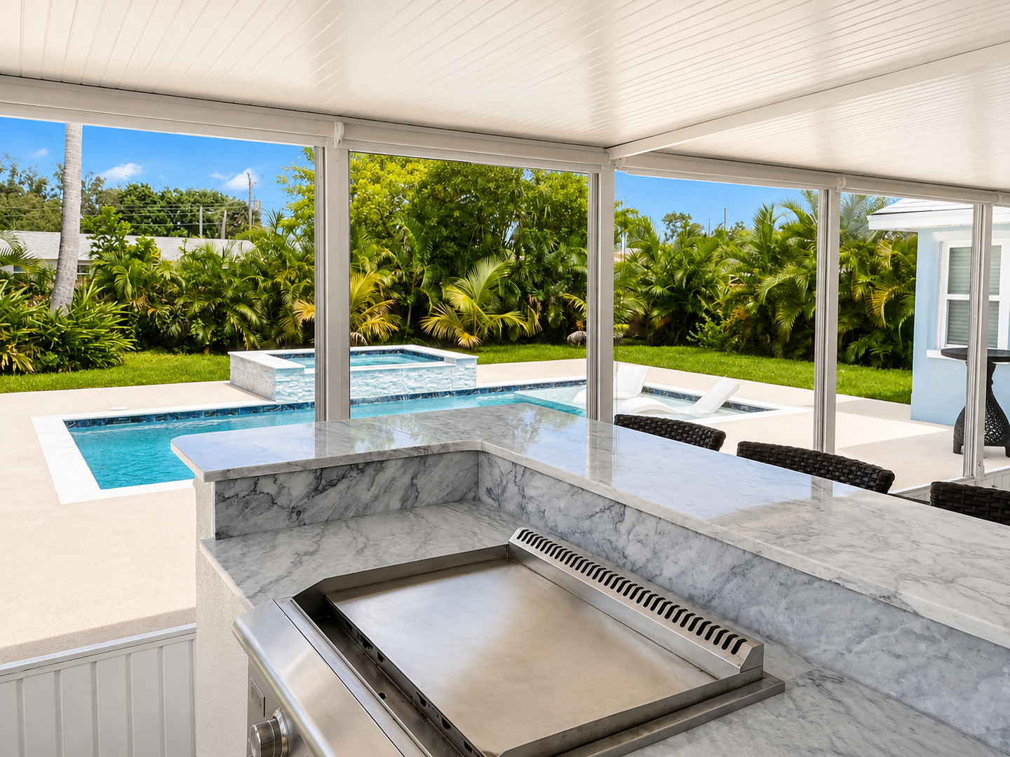 Cortez Hideaway by FVC -Screened Patio with Flat top