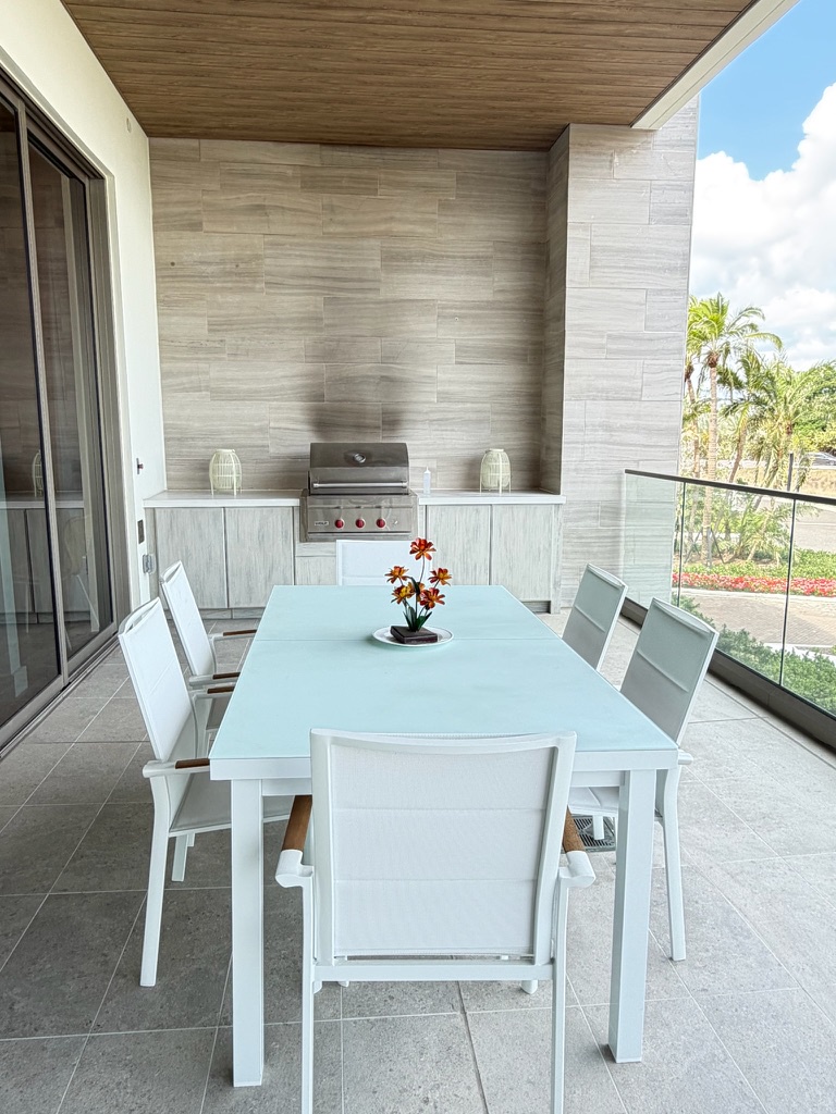 St. Regis Residence 207 by FVC - Large Balcony with Gas Grill