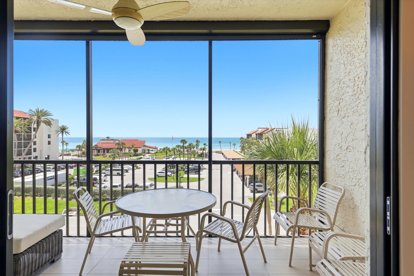 Seaplace G6-405 by FVC - Balcony and View