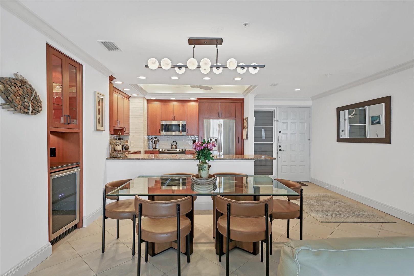 Seaplace M2-512 by FVC - Kitchen and Dining Room