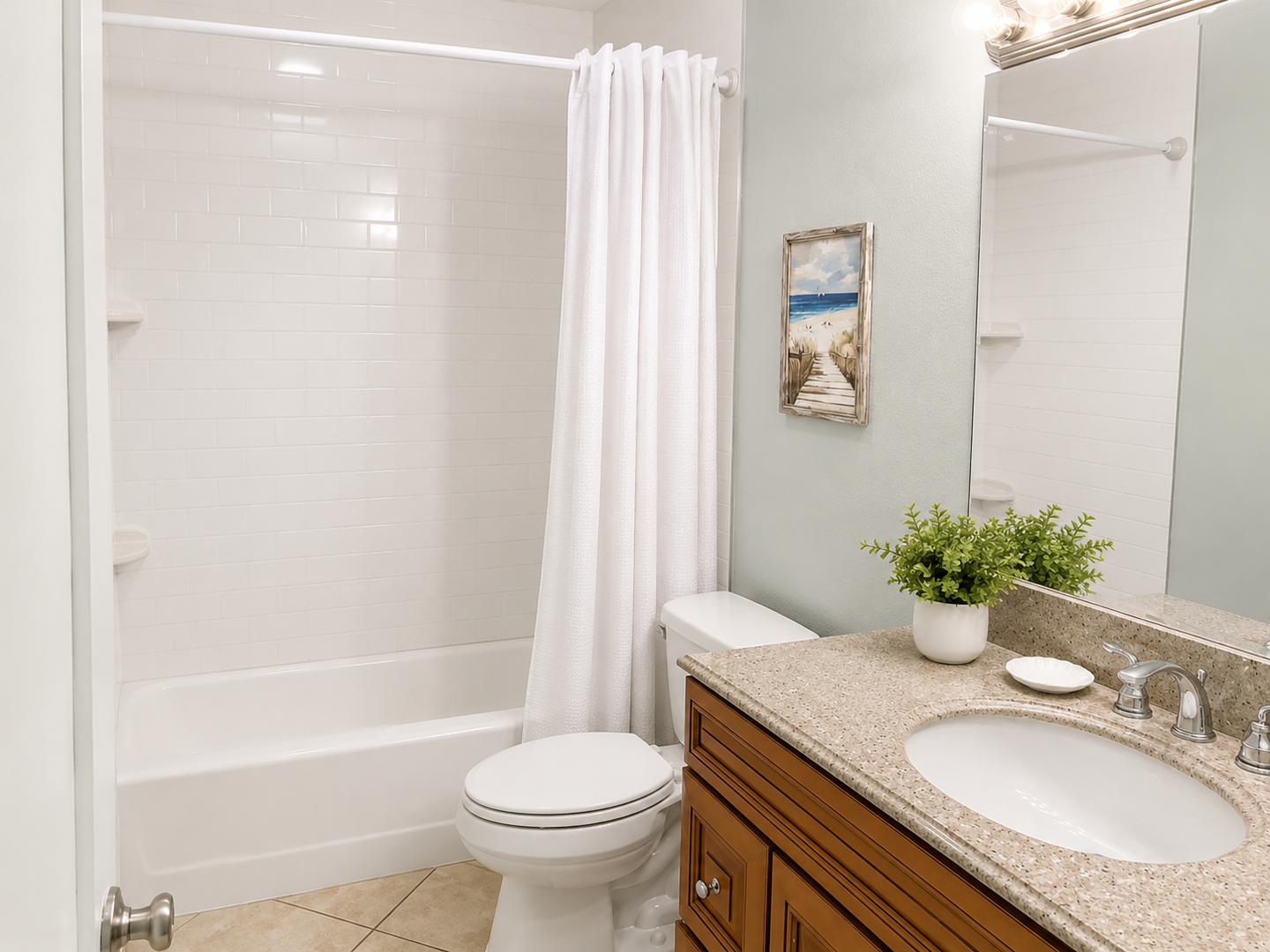 Cortez Hideaway by FVC - Guest Bathroom
